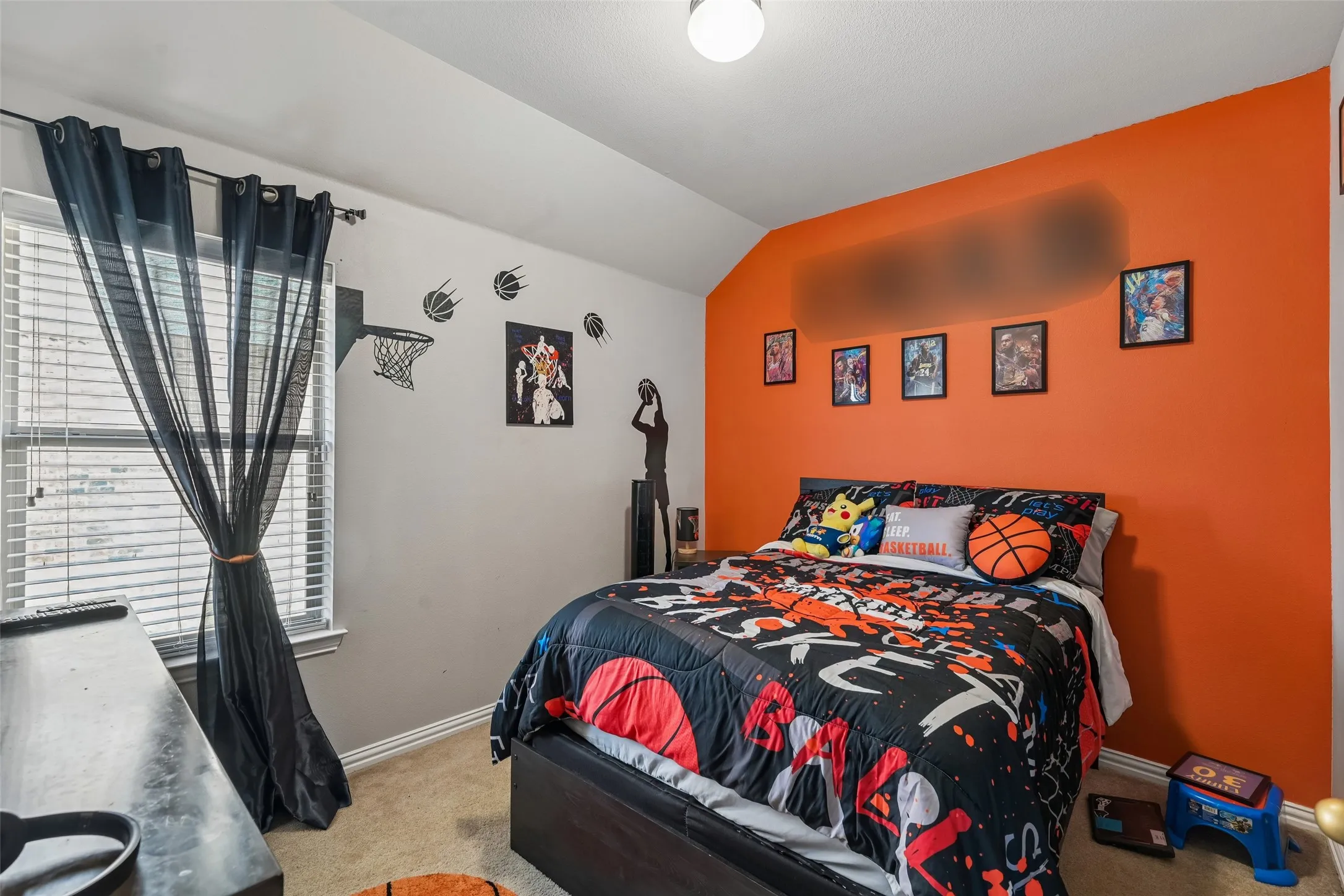 Single Family Residence For Sale in Tarrant County , 702 Sendero Drive, Arlington, Texas 76002, 4 Bedroom, 2 Bathroom, 2 Garage spaces, 1,942 Sqft, built in 2011, mls#21357756, Real Estate Agent in Arlington, Homes For Sale in Tarrant county, Homes For Sale in Arlington, Realtor in Arlington Texas, Real Estate Brokerage Independent Realty Texas, Luminita Cordes Realtor