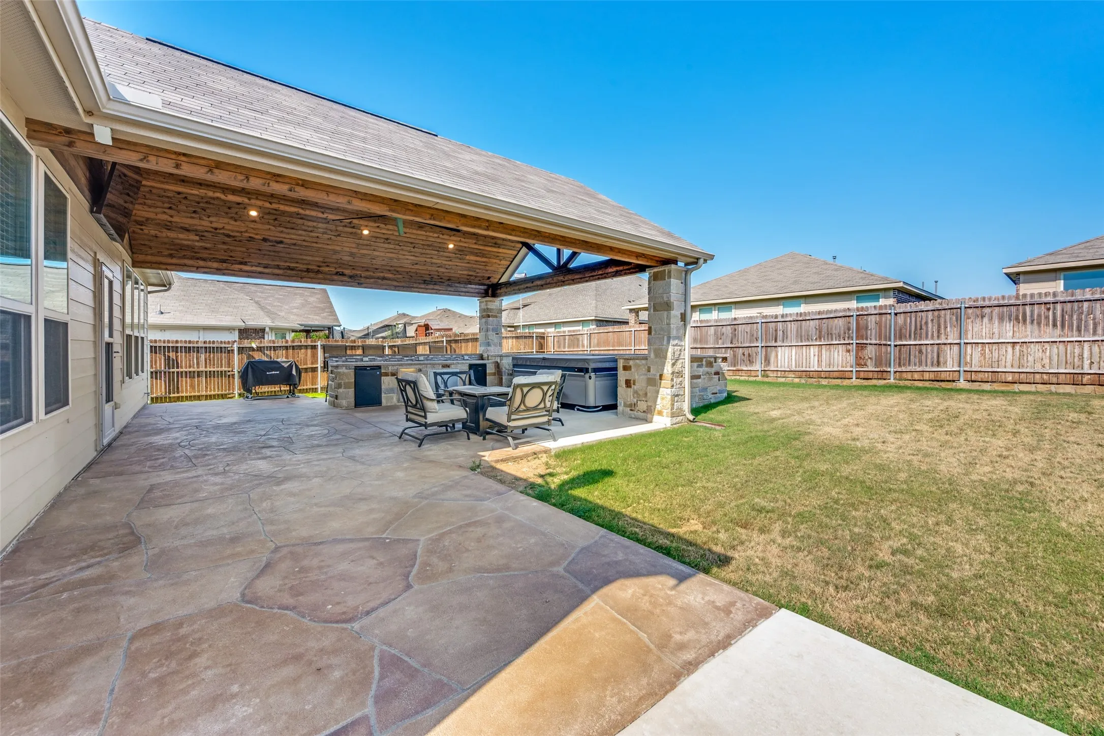 Single Family Residence For Sale in Denton County , 15725 Preble Road, Fort Worth, Texas 76177, 4 Bedroom, 3 Bathroom, 2 Garage spaces, 3,144 Sqft, built in 2018, mls#21346012, Real Estate Agent in Fort Worth, Homes For Sale in Denton county, Homes For Sale in Fort Worth, Realtor in Fort Worth Texas, Real Estate Brokerage Independent Realty Texas, Luminita Cordes Realtor