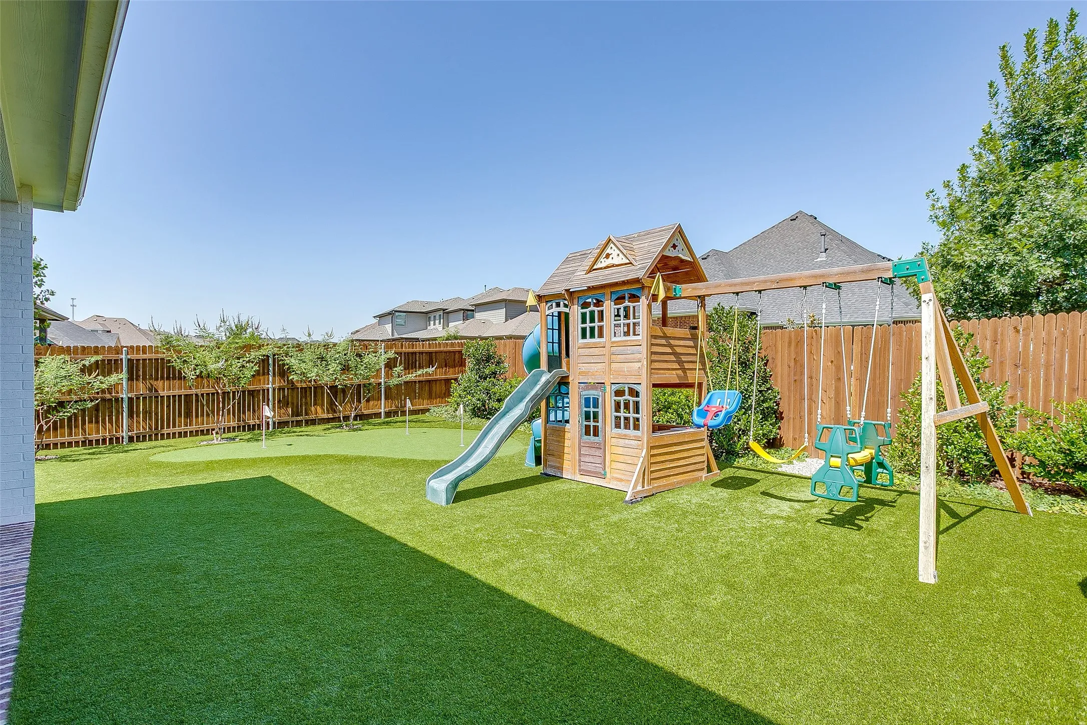 Single Family Residence For Sale in Parker County , 560 Point Vista Drive, Aledo, Texas 76008, 4 Bedroom, 3 Bathroom, 3 Garage spaces, 2,636 Sqft, built in 2019, mls#21358520, Real Estate Agent in Aledo, Homes For Sale in Parker county, Homes For Sale in Aledo, Realtor in Aledo Texas, Real Estate Brokerage Independent Realty Texas, Luminita Cordes Realtor