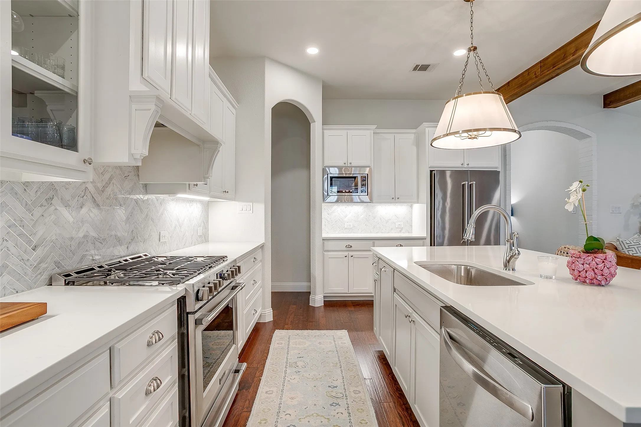 Single Family Residence For Sale in Parker County , 560 Point Vista Drive, Aledo, Texas 76008, 4 Bedroom, 3 Bathroom, 3 Garage spaces, 2,636 Sqft, built in 2019, mls#21358520, Real Estate Agent in Aledo, Homes For Sale in Parker county, Homes For Sale in Aledo, Realtor in Aledo Texas, Real Estate Brokerage Independent Realty Texas, Luminita Cordes Realtor