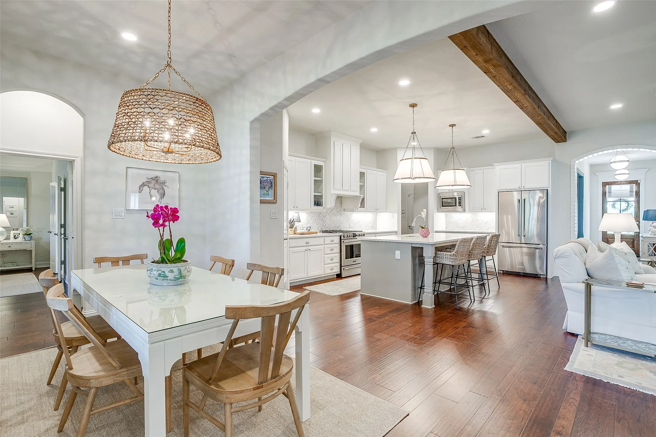 Single Family Residence For Sale in Parker County , 560 Point Vista Drive, Aledo, Texas 76008, 4 Bedroom, 3 Bathroom, 3 Garage spaces, 2,636 Sqft, built in 2019, mls#21358520, Real Estate Agent in Aledo, Homes For Sale in Parker county, Homes For Sale in Aledo, Realtor in Aledo Texas, Real Estate Brokerage Independent Realty Texas, Luminita Cordes Realtor