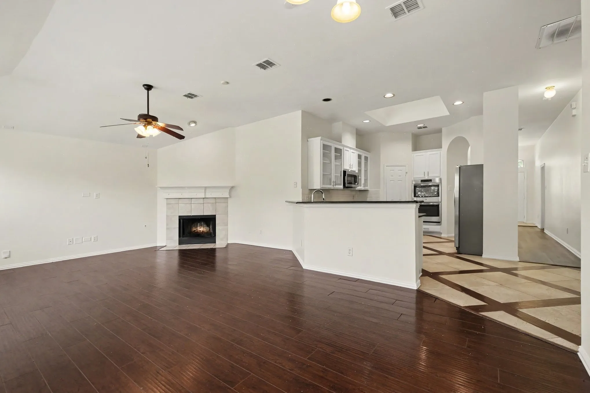 Single Family Residence For Rent in Collin County , 10112 Asheboro Street, Frisco, Texas 75035, 3 Bedroom, 2 Bathroom, 3 Garage spaces, 2,091 Sqft, built in 1999, mls#21360092, Real Estate Agent in Frisco, Homes For Rent in Collin county, Homes For Rent in Frisco, Realtor in Frisco Texas, Real Estate Brokerage Independent Realty Texas, Luminita Cordes Realtor