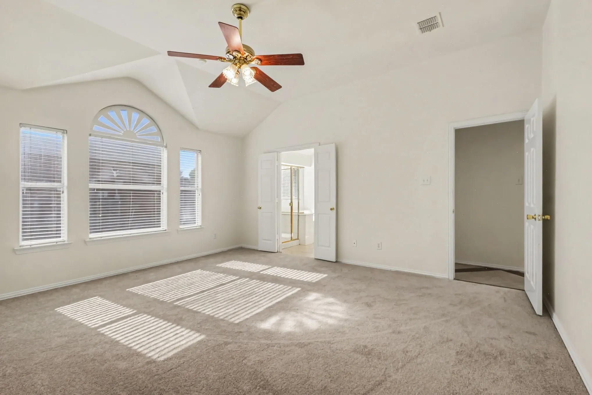 Single Family Residence For Rent in Collin County , 10112 Asheboro Street, Frisco, Texas 75035, 3 Bedroom, 2 Bathroom, 3 Garage spaces, 2,091 Sqft, built in 1999, mls#21360092, Real Estate Agent in Frisco, Homes For Rent in Collin county, Homes For Rent in Frisco, Realtor in Frisco Texas, Real Estate Brokerage Independent Realty Texas, Luminita Cordes Realtor