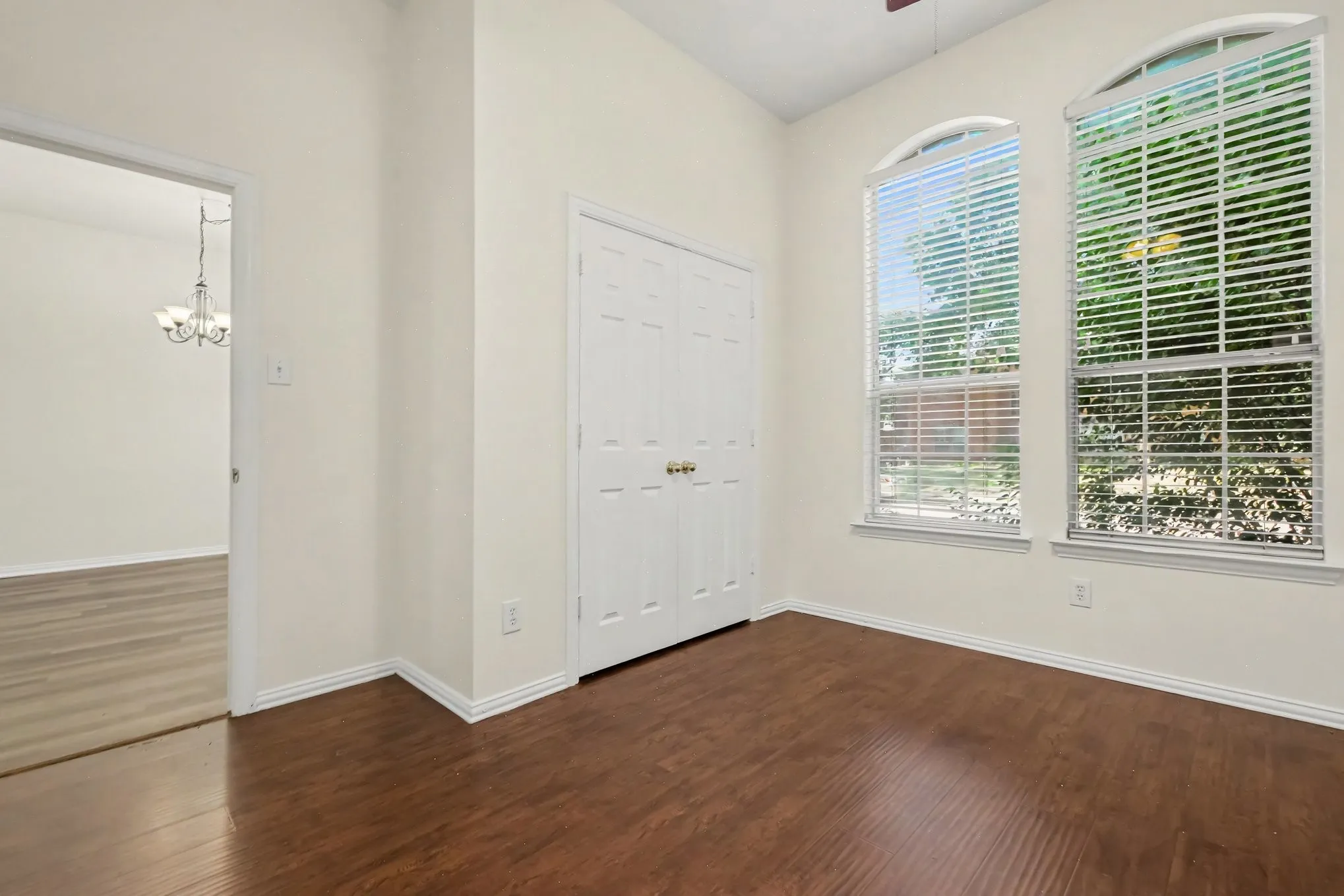 Single Family Residence For Rent in Collin County , 10112 Asheboro Street, Frisco, Texas 75035, 3 Bedroom, 2 Bathroom, 3 Garage spaces, 2,091 Sqft, built in 1999, mls#21360092, Real Estate Agent in Frisco, Homes For Rent in Collin county, Homes For Rent in Frisco, Realtor in Frisco Texas, Real Estate Brokerage Independent Realty Texas, Luminita Cordes Realtor