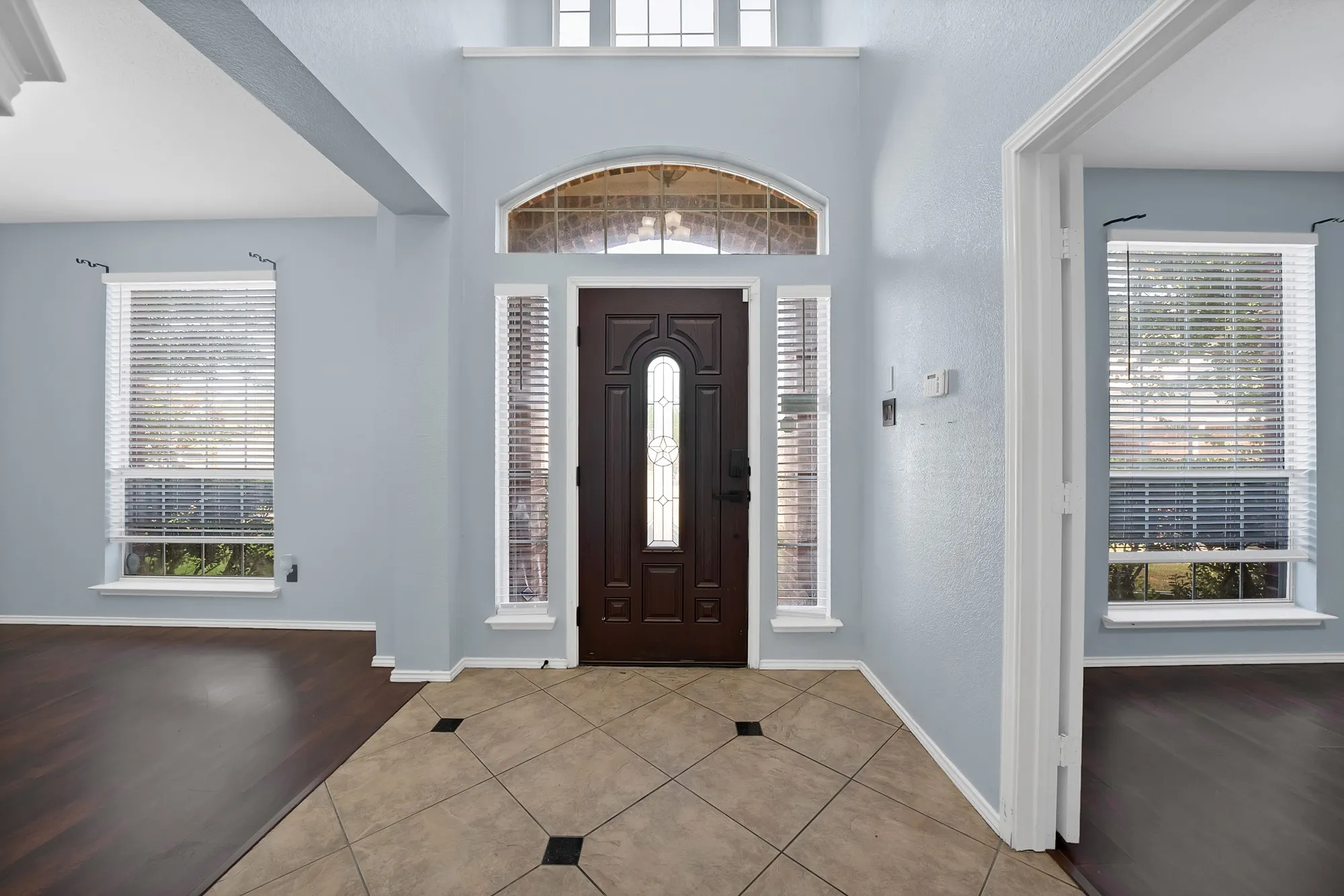 Single Family Residence For Sale in Dallas County , 3314 Springleaf Drive, Mesquite, Texas 75181, 4 Bedroom, 4 Bathroom, 2 Garage spaces, 2,619 Sqft, built in 1999, mls#21360096, Real Estate Agent in Mesquite, Homes For Sale in Dallas county, Homes For Sale in Mesquite, Realtor in Mesquite Texas, Real Estate Brokerage Independent Realty Texas, Luminita Cordes Realtor