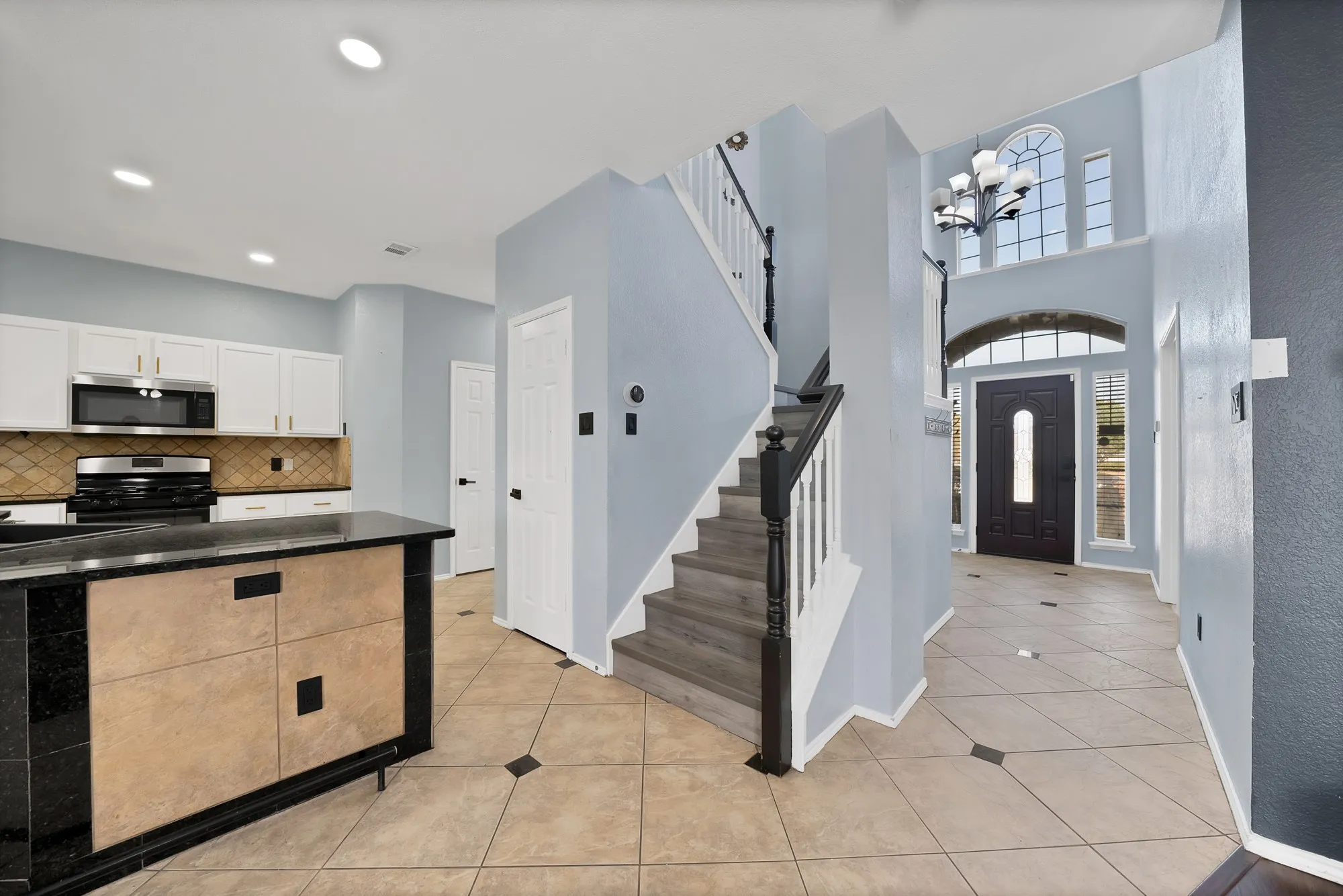 Single Family Residence For Sale in Dallas County , 3314 Springleaf Drive, Mesquite, Texas 75181, 4 Bedroom, 4 Bathroom, 2 Garage spaces, 2,619 Sqft, built in 1999, mls#21360096, Real Estate Agent in Mesquite, Homes For Sale in Dallas county, Homes For Sale in Mesquite, Realtor in Mesquite Texas, Real Estate Brokerage Independent Realty Texas, Luminita Cordes Realtor