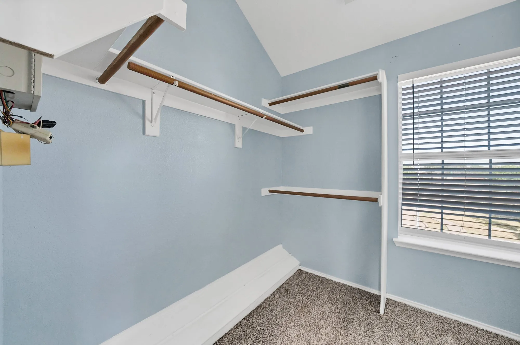 Single Family Residence For Sale in Dallas County , 3314 Springleaf Drive, Mesquite, Texas 75181, 4 Bedroom, 4 Bathroom, 2 Garage spaces, 2,619 Sqft, built in 1999, mls#21360096, Real Estate Agent in Mesquite, Homes For Sale in Dallas county, Homes For Sale in Mesquite, Realtor in Mesquite Texas, Real Estate Brokerage Independent Realty Texas, Luminita Cordes Realtor