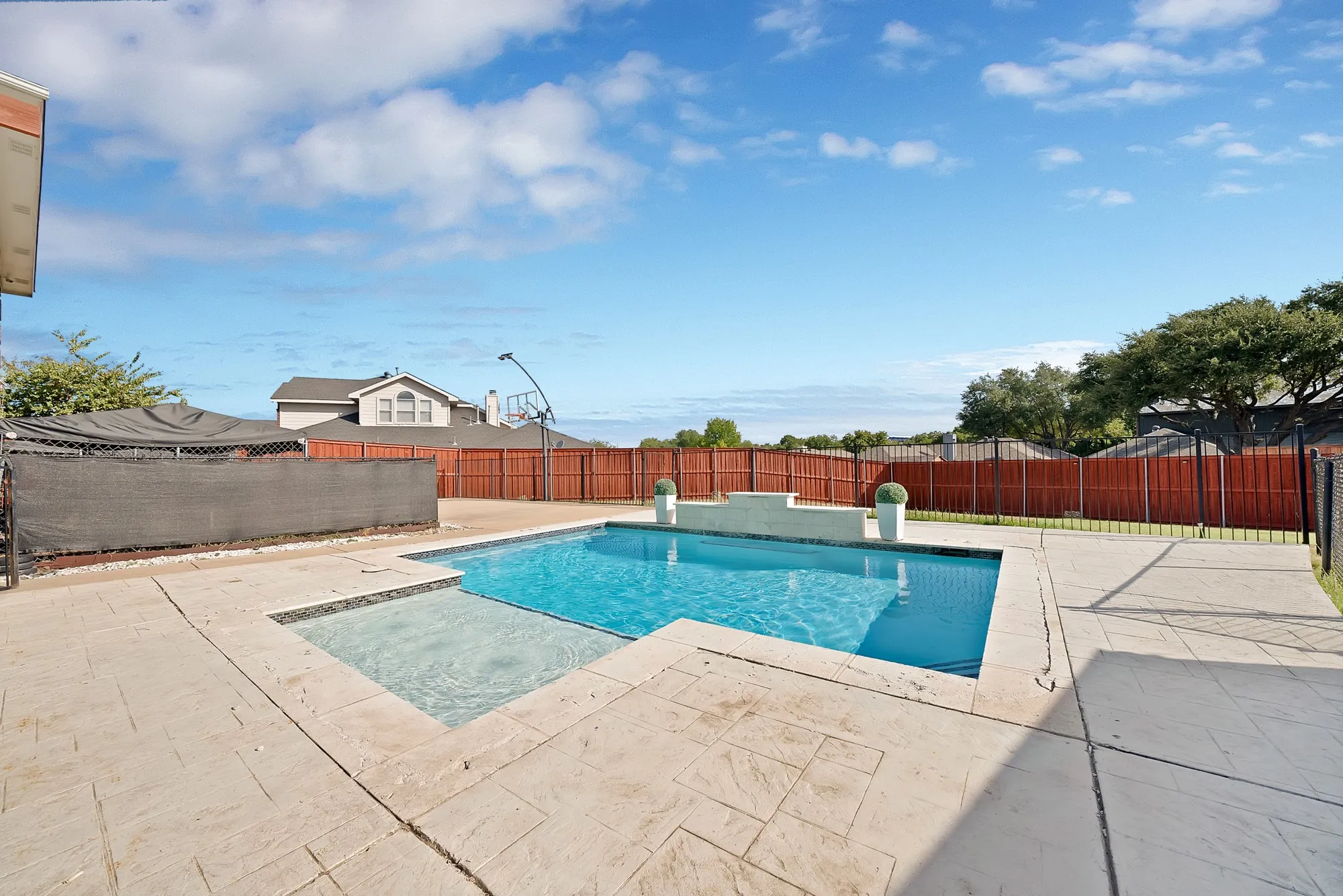 Single Family Residence For Sale in Dallas County , 3314 Springleaf Drive, Mesquite, Texas 75181, 4 Bedroom, 4 Bathroom, 2 Garage spaces, 2,619 Sqft, built in 1999, mls#21360096, Real Estate Agent in Mesquite, Homes For Sale in Dallas county, Homes For Sale in Mesquite, Realtor in Mesquite Texas, Real Estate Brokerage Independent Realty Texas, Luminita Cordes Realtor