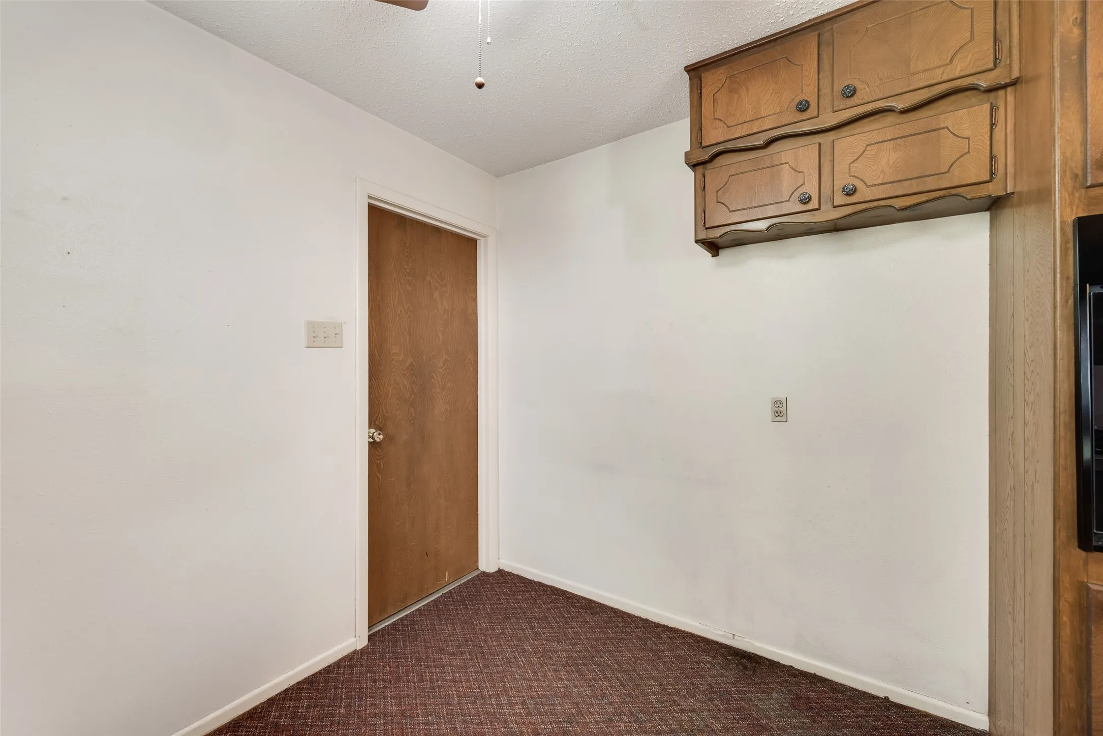 Single Family Residence For Sale in Tarrant County , 520 Pecan Street, Crowley, Texas 76036, 3 Bedroom, 2 Bathroom, 2 Garage spaces, 1,366 Sqft, built in 1967, mls#21358823, Real Estate Agent in Crowley, Homes For Sale in Tarrant county, Homes For Sale in Crowley, Realtor in Crowley Texas, Real Estate Brokerage Independent Realty Texas, Luminita Cordes Realtor