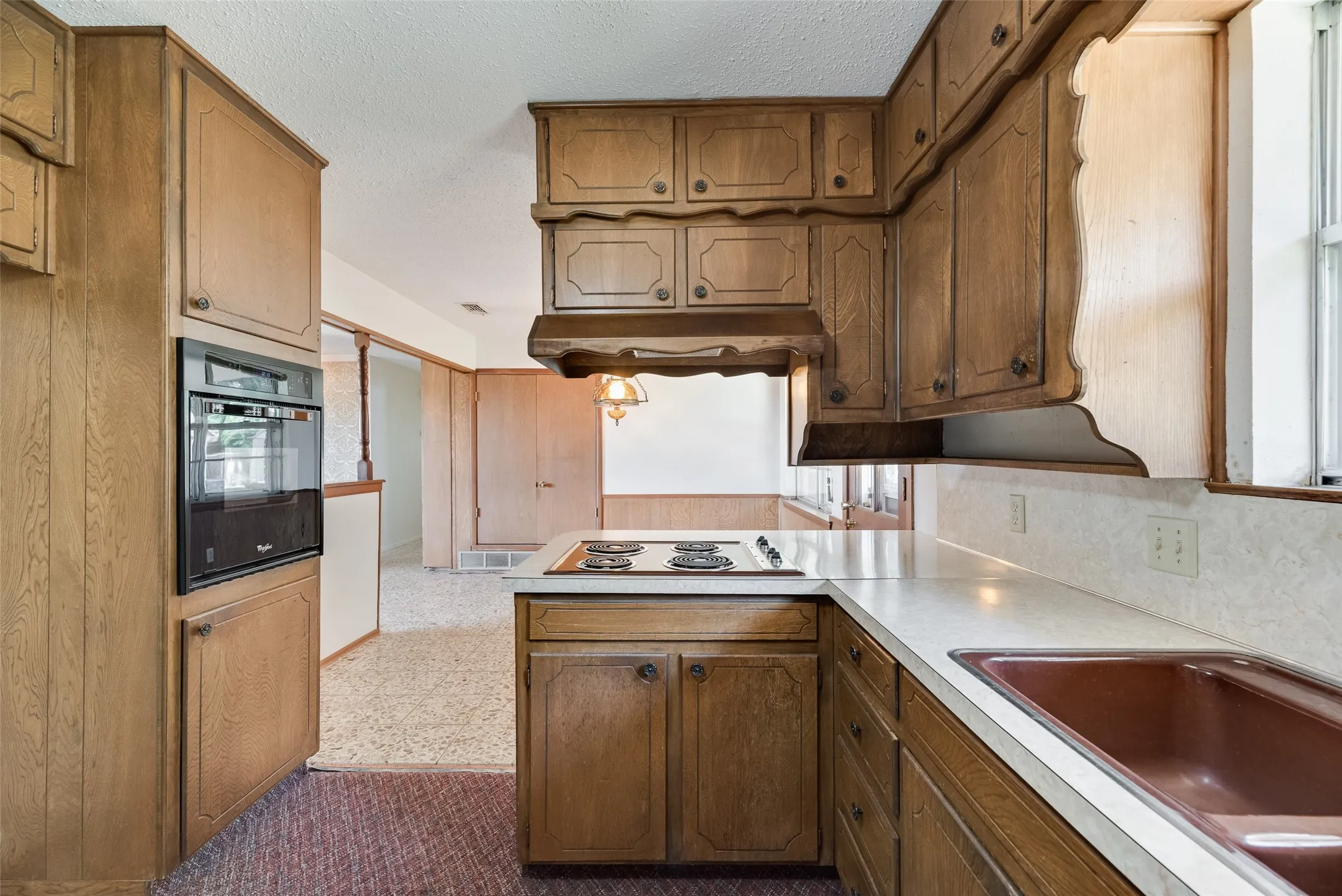 Single Family Residence For Sale in Tarrant County , 520 Pecan Street, Crowley, Texas 76036, 3 Bedroom, 2 Bathroom, 2 Garage spaces, 1,366 Sqft, built in 1967, mls#21358823, Real Estate Agent in Crowley, Homes For Sale in Tarrant county, Homes For Sale in Crowley, Realtor in Crowley Texas, Real Estate Brokerage Independent Realty Texas, Luminita Cordes Realtor