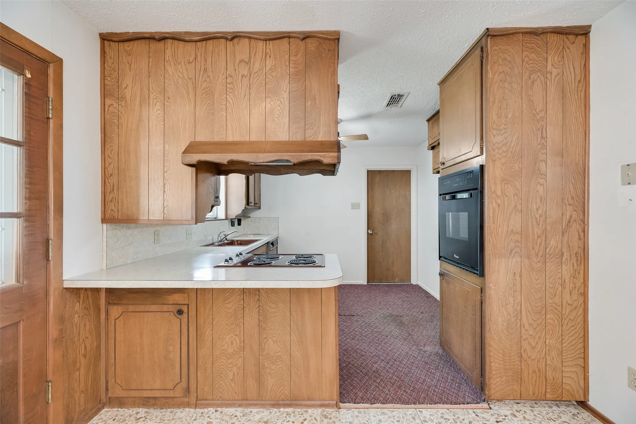 Single Family Residence For Sale in Tarrant County , 520 Pecan Street, Crowley, Texas 76036, 3 Bedroom, 2 Bathroom, 2 Garage spaces, 1,366 Sqft, built in 1967, mls#21358823, Real Estate Agent in Crowley, Homes For Sale in Tarrant county, Homes For Sale in Crowley, Realtor in Crowley Texas, Real Estate Brokerage Independent Realty Texas, Luminita Cordes Realtor