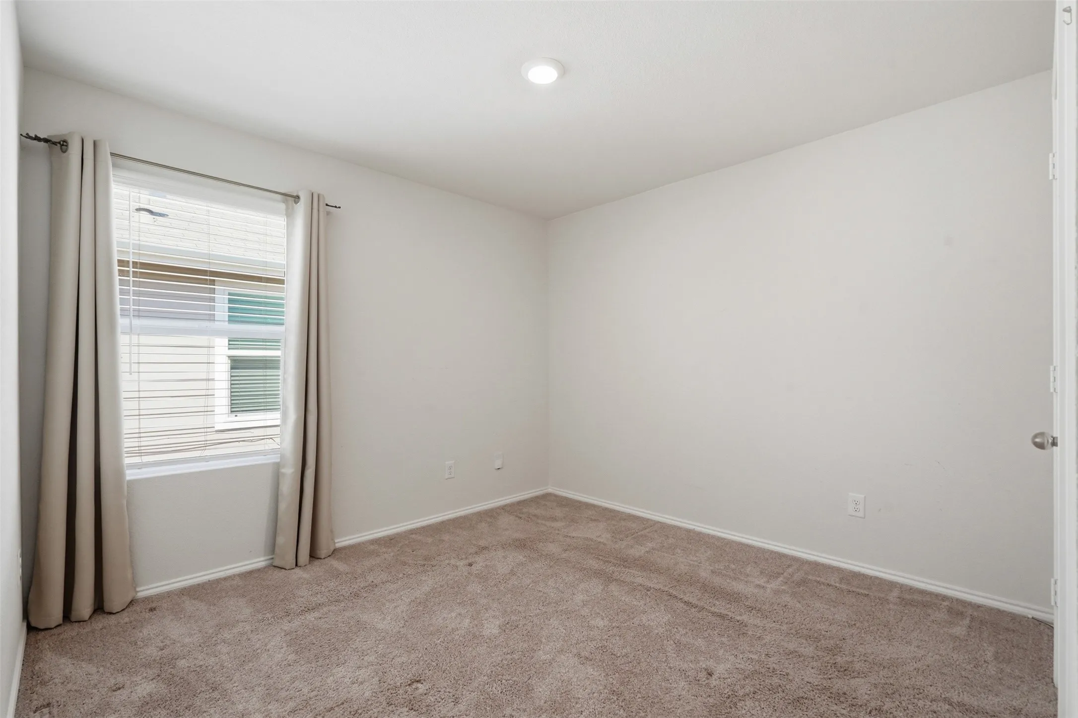 Single Family Residence For Sale in Kaufman County , 4306 Johnstown Lane, Forney, Texas 75126, 3 Bedroom, 2 Bathroom, 1 Garage spaces, 1,175 Sqft, built in 2020, mls#21357797, Real Estate Agent in Forney, Homes For Sale in Kaufman county, Homes For Sale in Forney, Realtor in Forney Texas, Real Estate Brokerage Independent Realty Texas, Luminita Cordes Realtor