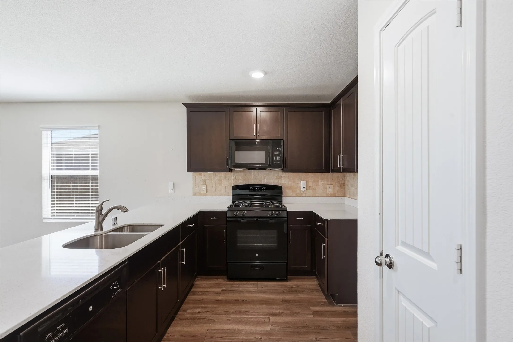Single Family Residence For Sale in Kaufman County , 4306 Johnstown Lane, Forney, Texas 75126, 3 Bedroom, 2 Bathroom, 1 Garage spaces, 1,175 Sqft, built in 2020, mls#21357797, Real Estate Agent in Forney, Homes For Sale in Kaufman county, Homes For Sale in Forney, Realtor in Forney Texas, Real Estate Brokerage Independent Realty Texas, Luminita Cordes Realtor
