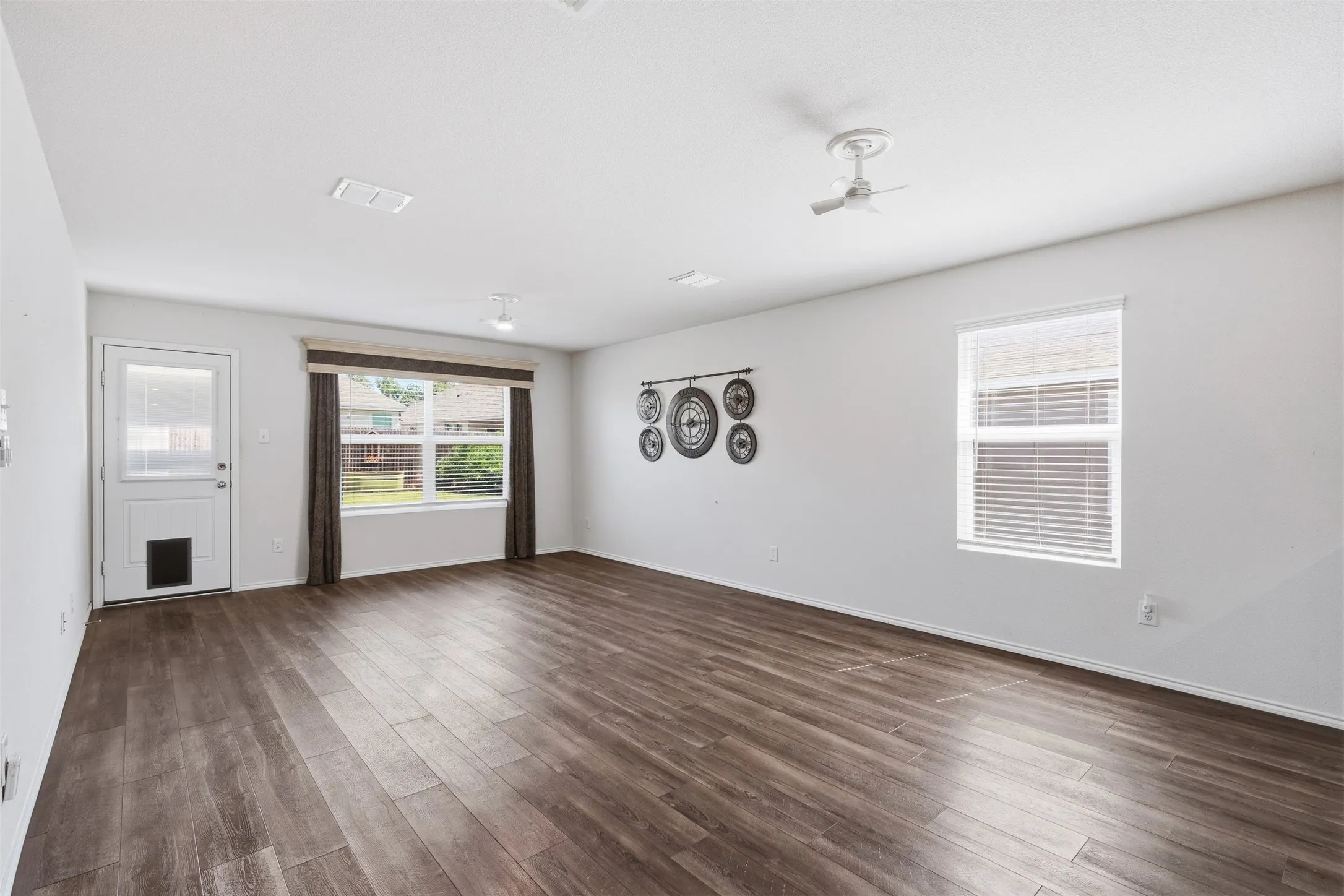 Single Family Residence For Sale in Kaufman County , 4306 Johnstown Lane, Forney, Texas 75126, 3 Bedroom, 2 Bathroom, 1 Garage spaces, 1,175 Sqft, built in 2020, mls#21357797, Real Estate Agent in Forney, Homes For Sale in Kaufman county, Homes For Sale in Forney, Realtor in Forney Texas, Real Estate Brokerage Independent Realty Texas, Luminita Cordes Realtor