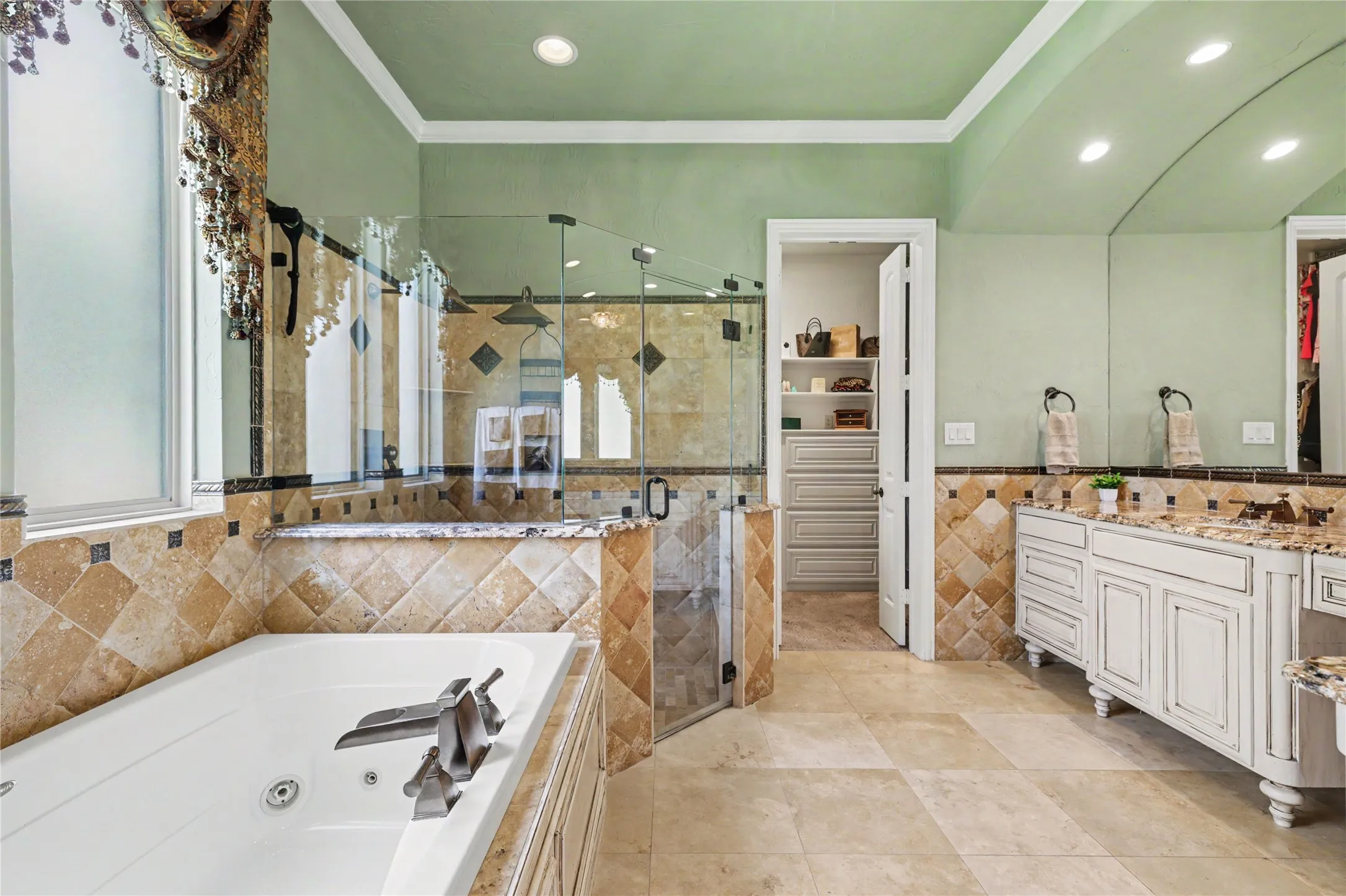 Single Family Residence For Sale in Denton County , 7912 Inverness, The Colony, Texas 75056, 4 Bedroom, 5 Bathroom, 3 Garage spaces, 4,561 Sqft, built in 2008, mls#21357834, Real Estate Agent in The Colony, Homes For Sale in Denton county, Homes For Sale in The Colony, Realtor in The Colony Texas, Real Estate Brokerage Independent Realty Texas, Luminita Cordes Realtor