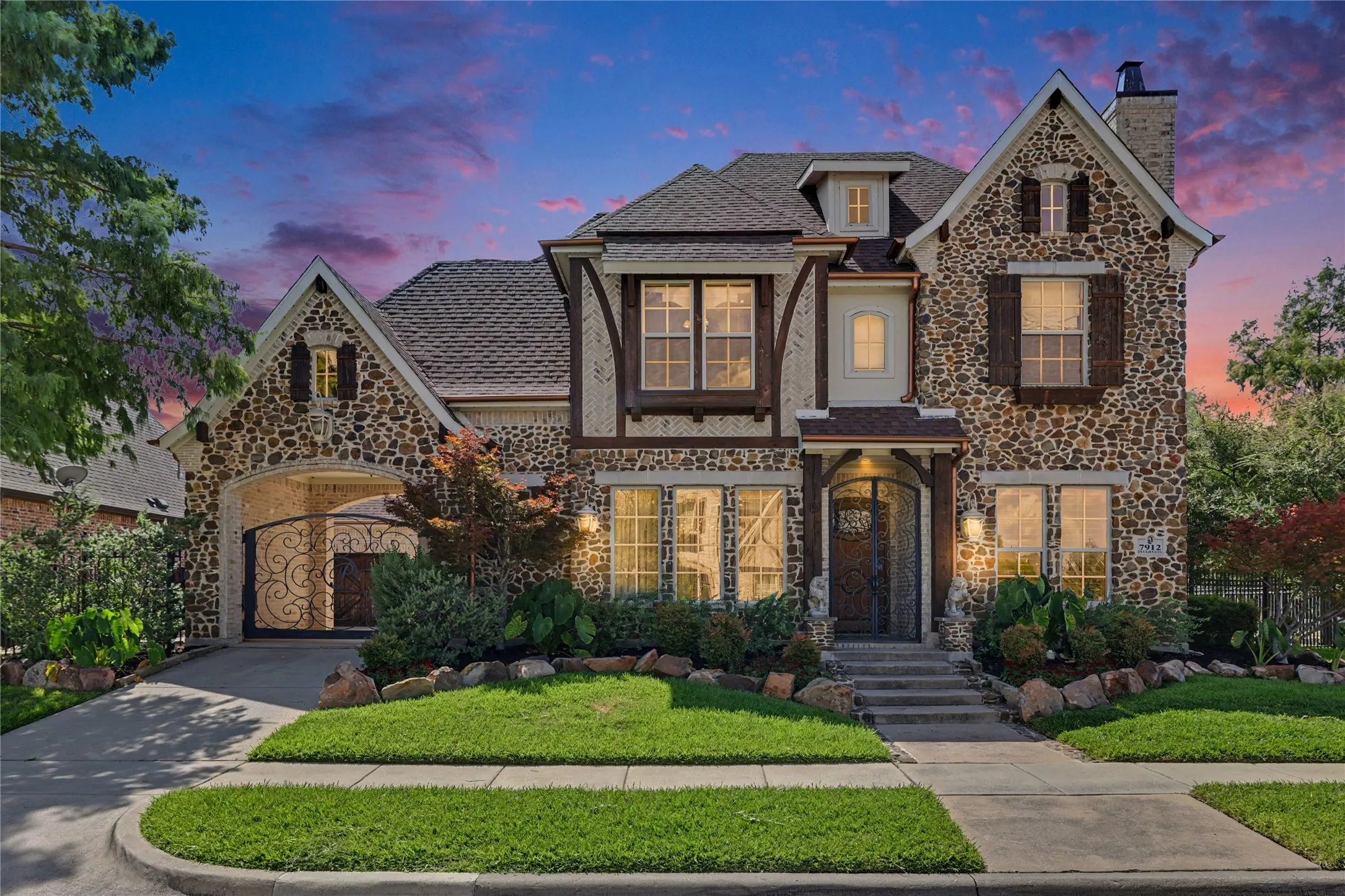 Single Family Residence For Sale in Denton County , 7912 Inverness, The Colony, Texas 75056, 4 Bedroom, 5 Bathroom, 3 Garage spaces, 4,561 Sqft, built in 2008, mls#21357834, Real Estate Agent in The Colony, Homes For Sale in Denton county, Homes For Sale in The Colony, Realtor in The Colony Texas, Real Estate Brokerage Independent Realty Texas, Luminita Cordes Realtor