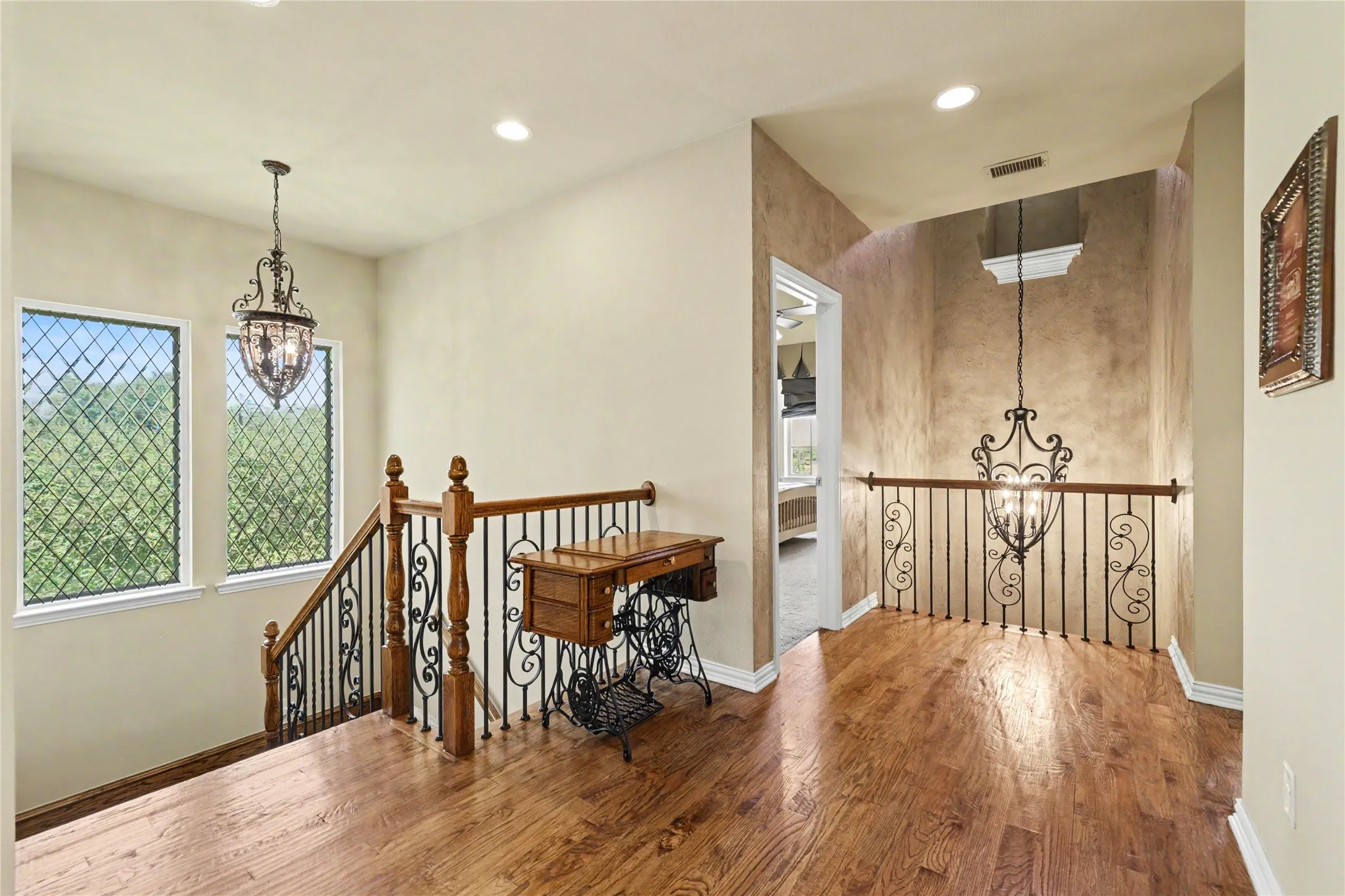 Single Family Residence For Sale in Denton County , 7912 Inverness, The Colony, Texas 75056, 4 Bedroom, 5 Bathroom, 3 Garage spaces, 4,561 Sqft, built in 2008, mls#21357834, Real Estate Agent in The Colony, Homes For Sale in Denton county, Homes For Sale in The Colony, Realtor in The Colony Texas, Real Estate Brokerage Independent Realty Texas, Luminita Cordes Realtor