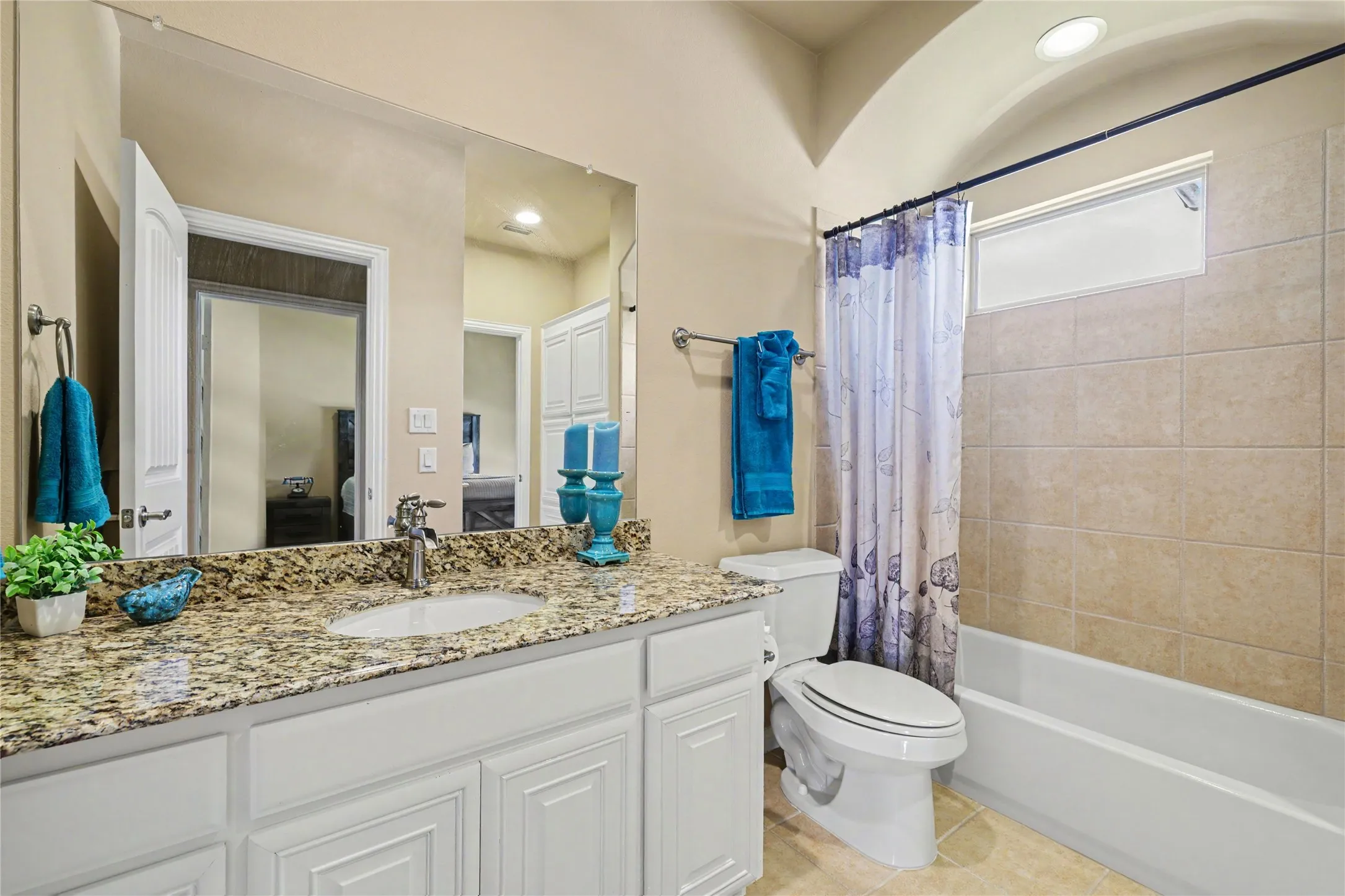 Single Family Residence For Sale in Denton County , 7912 Inverness, The Colony, Texas 75056, 4 Bedroom, 5 Bathroom, 3 Garage spaces, 4,561 Sqft, built in 2008, mls#21357834, Real Estate Agent in The Colony, Homes For Sale in Denton county, Homes For Sale in The Colony, Realtor in The Colony Texas, Real Estate Brokerage Independent Realty Texas, Luminita Cordes Realtor