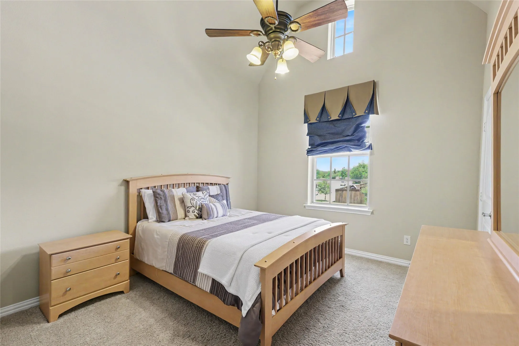 Single Family Residence For Sale in Denton County , 7912 Inverness, The Colony, Texas 75056, 4 Bedroom, 5 Bathroom, 3 Garage spaces, 4,561 Sqft, built in 2008, mls#21357834, Real Estate Agent in The Colony, Homes For Sale in Denton county, Homes For Sale in The Colony, Realtor in The Colony Texas, Real Estate Brokerage Independent Realty Texas, Luminita Cordes Realtor