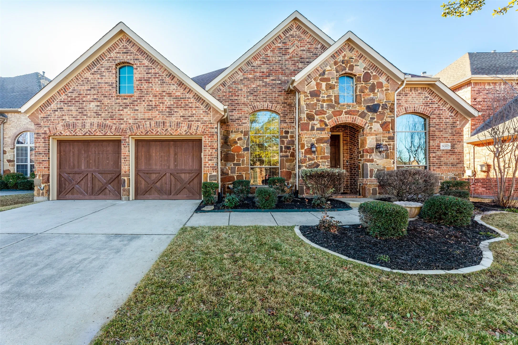 Single Family Residence For Rent in Denton County , 920 Fannin Drive, Lantana, Texas 76226, 4 Bedroom, 4 Bathroom, 2 Garage spaces, 3,462 Sqft, built in 2006, mls#21360119, Real Estate Agent in Lantana, Homes For Rent in Denton county, Homes For Rent in Lantana, Realtor in Lantana Texas, Real Estate Brokerage Independent Realty Texas, Luminita Cordes Realtor