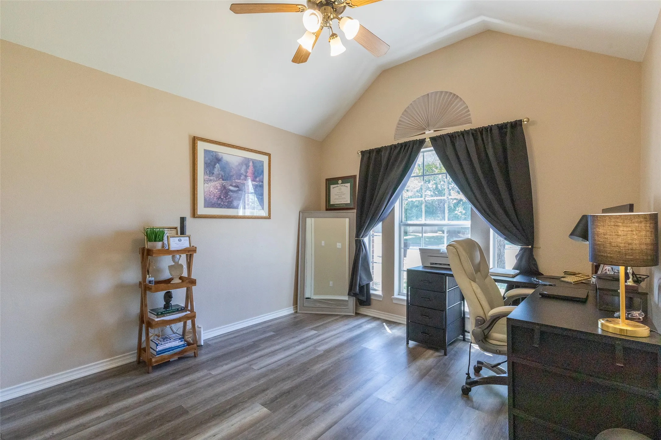 Single Family Residence For Sale in Taylor County , 4450 Cole Drive, Abilene, Texas 79606, 3 Bedroom, 2 Bathroom, 2 Garage spaces, 1,616 Sqft, built in 1998, mls#21358834, Real Estate Agent in Abilene, Homes For Sale in Taylor county, Homes For Sale in Abilene, Realtor in Abilene Texas, Real Estate Brokerage Independent Realty Texas, Luminita Cordes Realtor