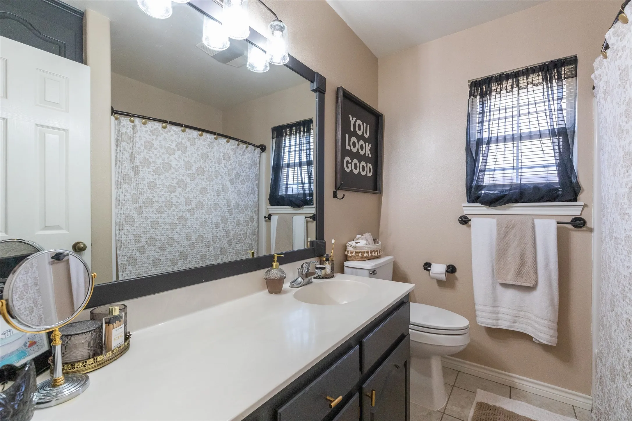 Single Family Residence For Sale in Taylor County , 4450 Cole Drive, Abilene, Texas 79606, 3 Bedroom, 2 Bathroom, 2 Garage spaces, 1,616 Sqft, built in 1998, mls#21358834, Real Estate Agent in Abilene, Homes For Sale in Taylor county, Homes For Sale in Abilene, Realtor in Abilene Texas, Real Estate Brokerage Independent Realty Texas, Luminita Cordes Realtor