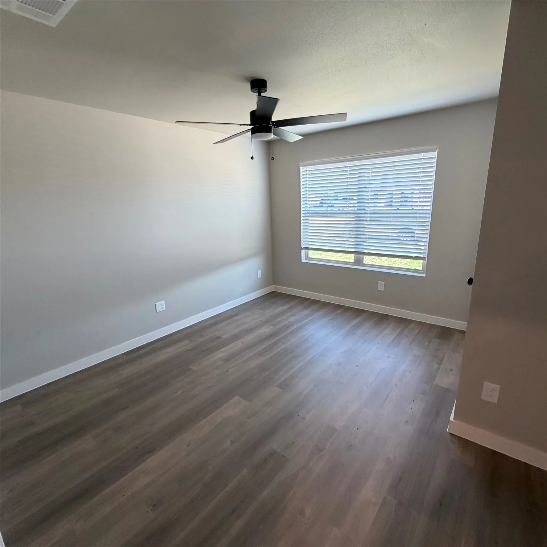 Single Family Residence For Rent in Taylor County , 518 Colorado Street, Abilene, Texas 79601, 3 Bedroom, 2 Bathroom, 2 Garage spaces, 1,457 Sqft, built in 2026, mls#21360120, Real Estate Agent in Abilene, Homes For Rent in Taylor county, Homes For Rent in Abilene, Realtor in Abilene Texas, Real Estate Brokerage Independent Realty Texas, Luminita Cordes Realtor
