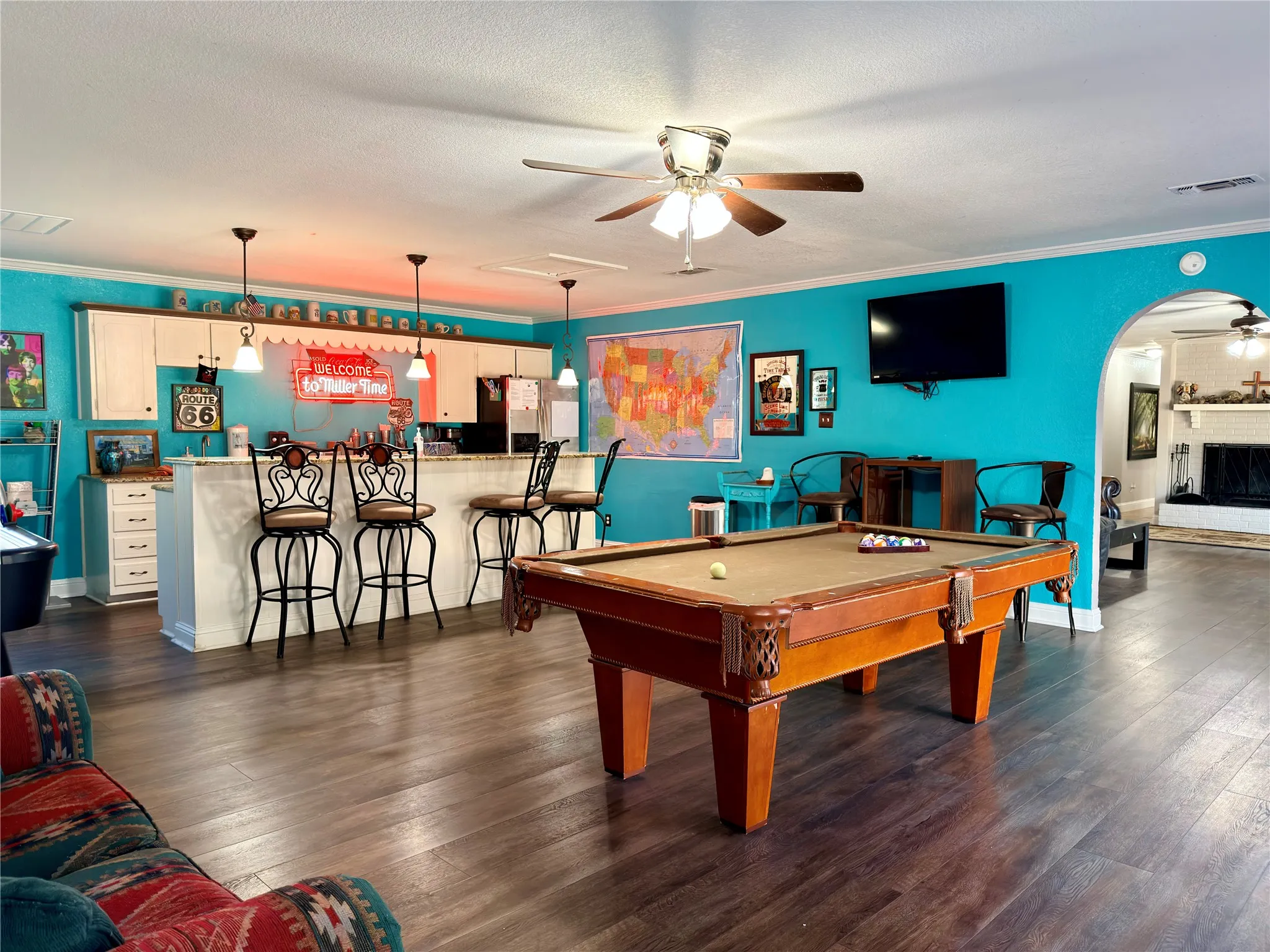 Single Family Residence For Sale in Henderson County , 29029 COUNTY ROAD 2100, Kemp, Texas 75143, 6 Bedroom, 4 Bathroom, Garage spaces, 4,340 Sqft, built in 1978, mls#21360133, Real Estate Agent in Kemp, Homes For Sale in Henderson county, Homes For Sale in Kemp, Realtor in Kemp Texas, Real Estate Brokerage Independent Realty Texas, Luminita Cordes Realtor