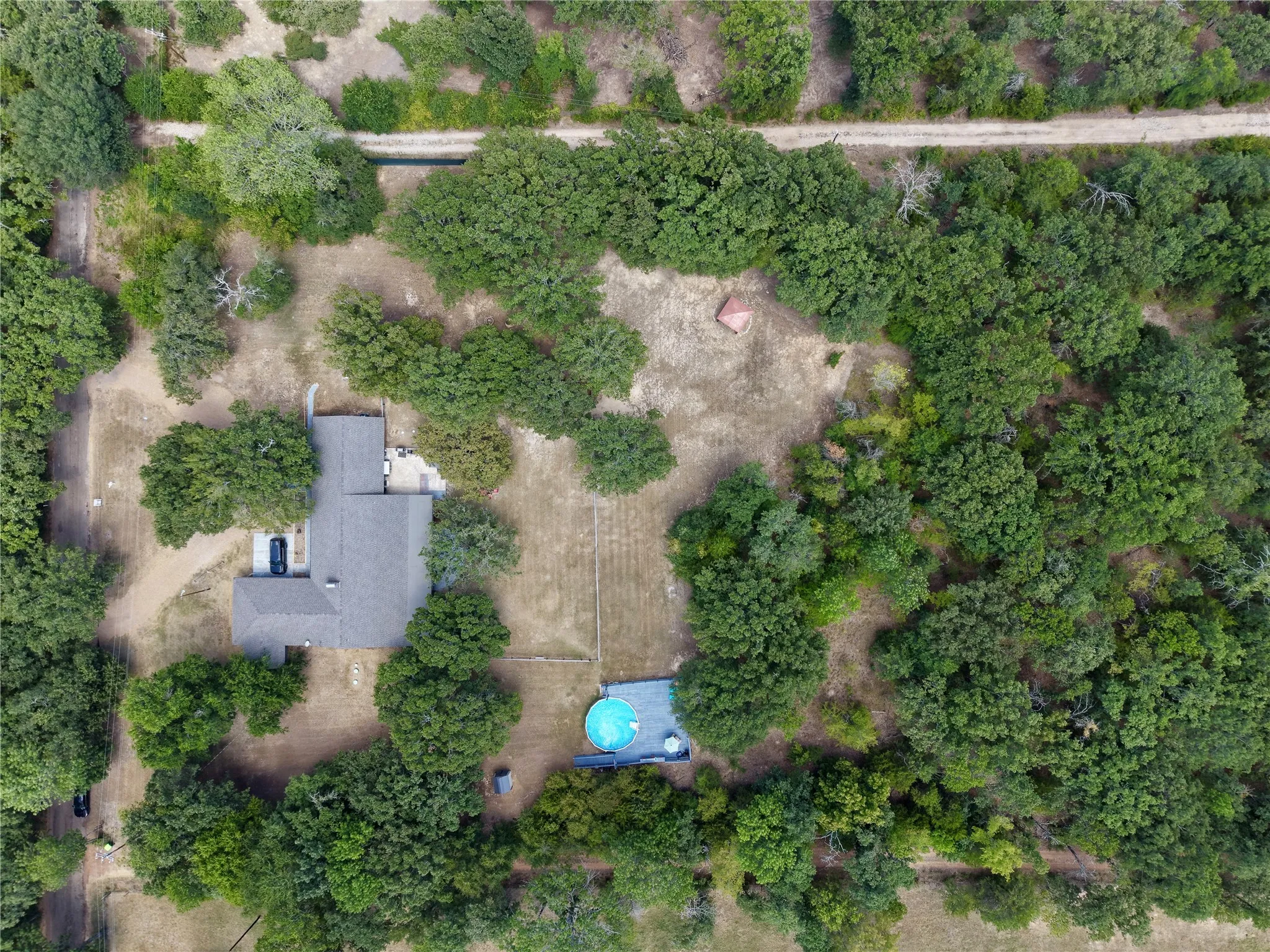 Single Family Residence For Sale in Henderson County , 29029 COUNTY ROAD 2100, Kemp, Texas 75143, 6 Bedroom, 4 Bathroom, Garage spaces, 4,340 Sqft, built in 1978, mls#21360133, Real Estate Agent in Kemp, Homes For Sale in Henderson county, Homes For Sale in Kemp, Realtor in Kemp Texas, Real Estate Brokerage Independent Realty Texas, Luminita Cordes Realtor