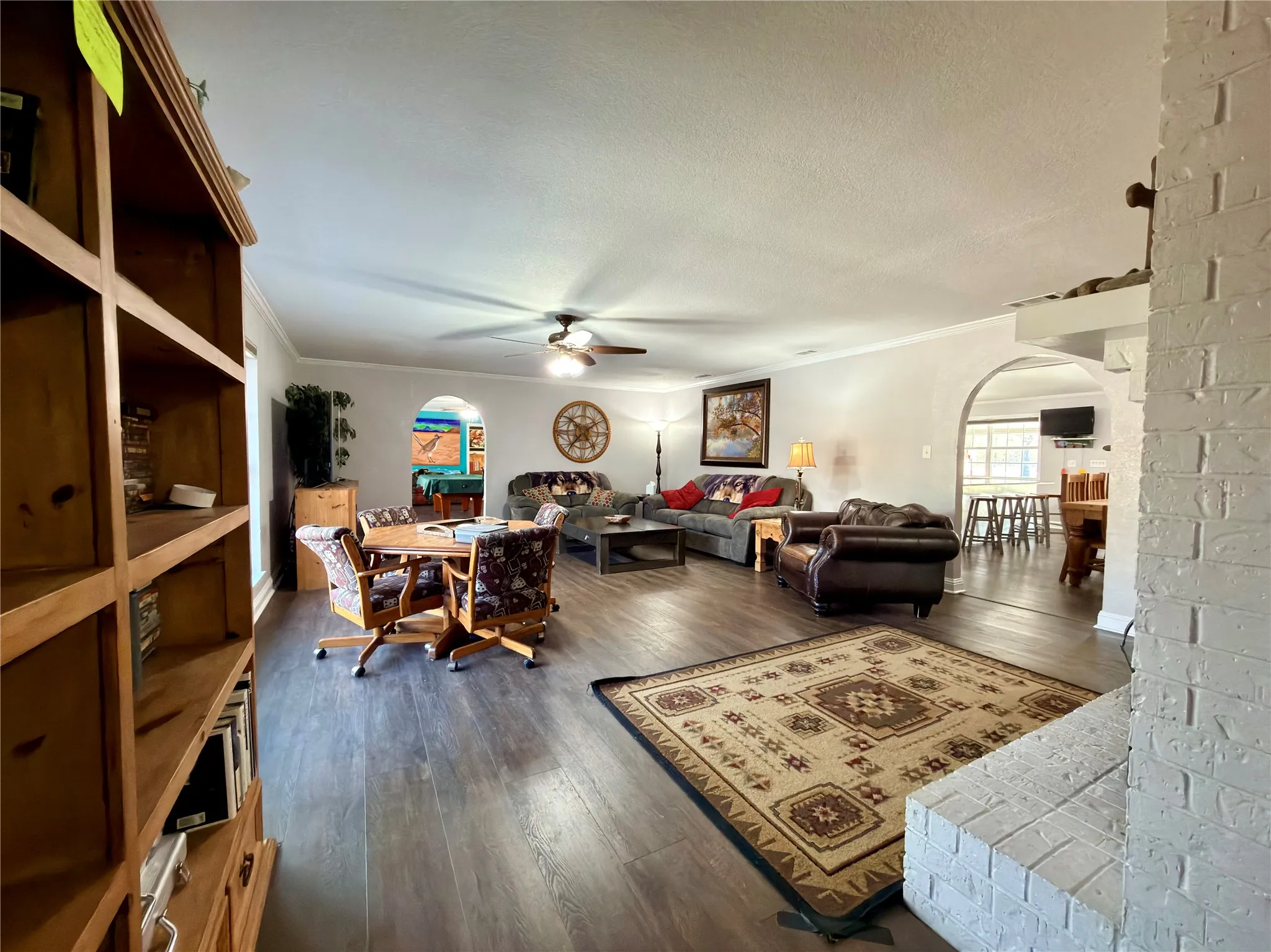 Single Family Residence For Sale in Henderson County , 29029 COUNTY ROAD 2100, Kemp, Texas 75143, 6 Bedroom, 4 Bathroom, Garage spaces, 4,340 Sqft, built in 1978, mls#21360133, Real Estate Agent in Kemp, Homes For Sale in Henderson county, Homes For Sale in Kemp, Realtor in Kemp Texas, Real Estate Brokerage Independent Realty Texas, Luminita Cordes Realtor