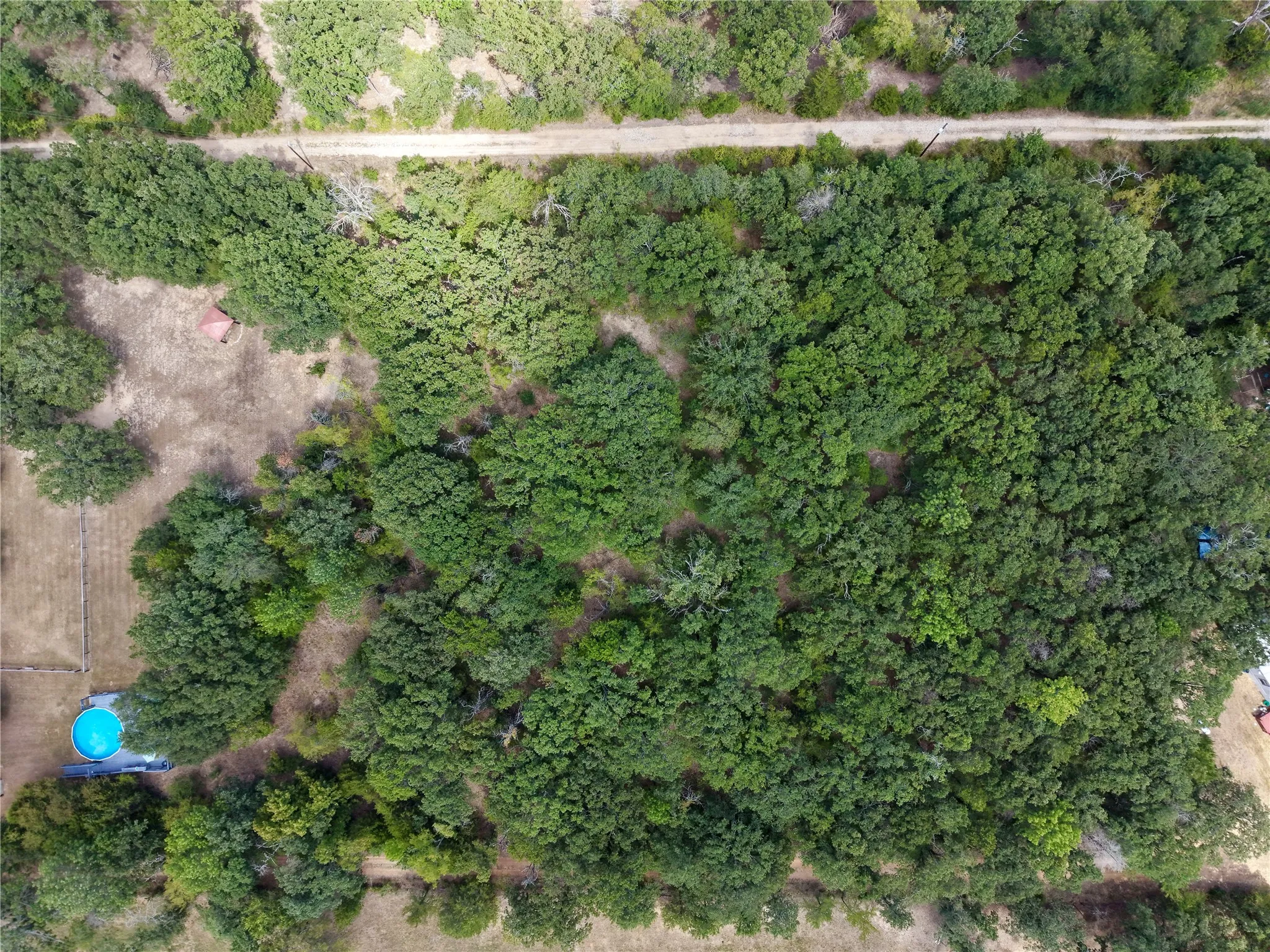 Single Family Residence For Sale in Henderson County , 29029 COUNTY ROAD 2100, Kemp, Texas 75143, 6 Bedroom, 4 Bathroom, Garage spaces, 4,340 Sqft, built in 1978, mls#21360133, Real Estate Agent in Kemp, Homes For Sale in Henderson county, Homes For Sale in Kemp, Realtor in Kemp Texas, Real Estate Brokerage Independent Realty Texas, Luminita Cordes Realtor