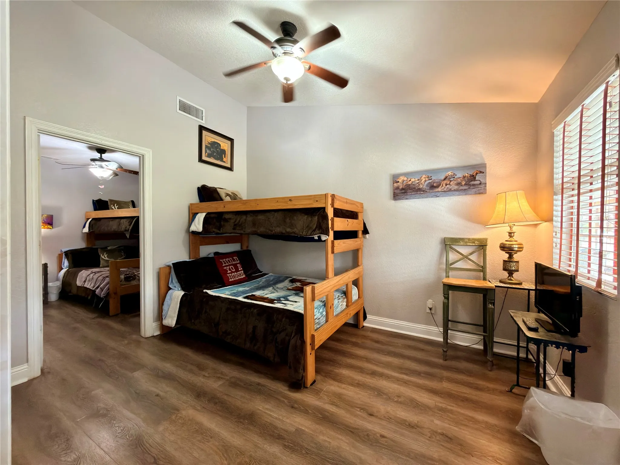 Single Family Residence For Sale in Henderson County , 29029 COUNTY ROAD 2100, Kemp, Texas 75143, 6 Bedroom, 4 Bathroom, Garage spaces, 4,340 Sqft, built in 1978, mls#21360133, Real Estate Agent in Kemp, Homes For Sale in Henderson county, Homes For Sale in Kemp, Realtor in Kemp Texas, Real Estate Brokerage Independent Realty Texas, Luminita Cordes Realtor