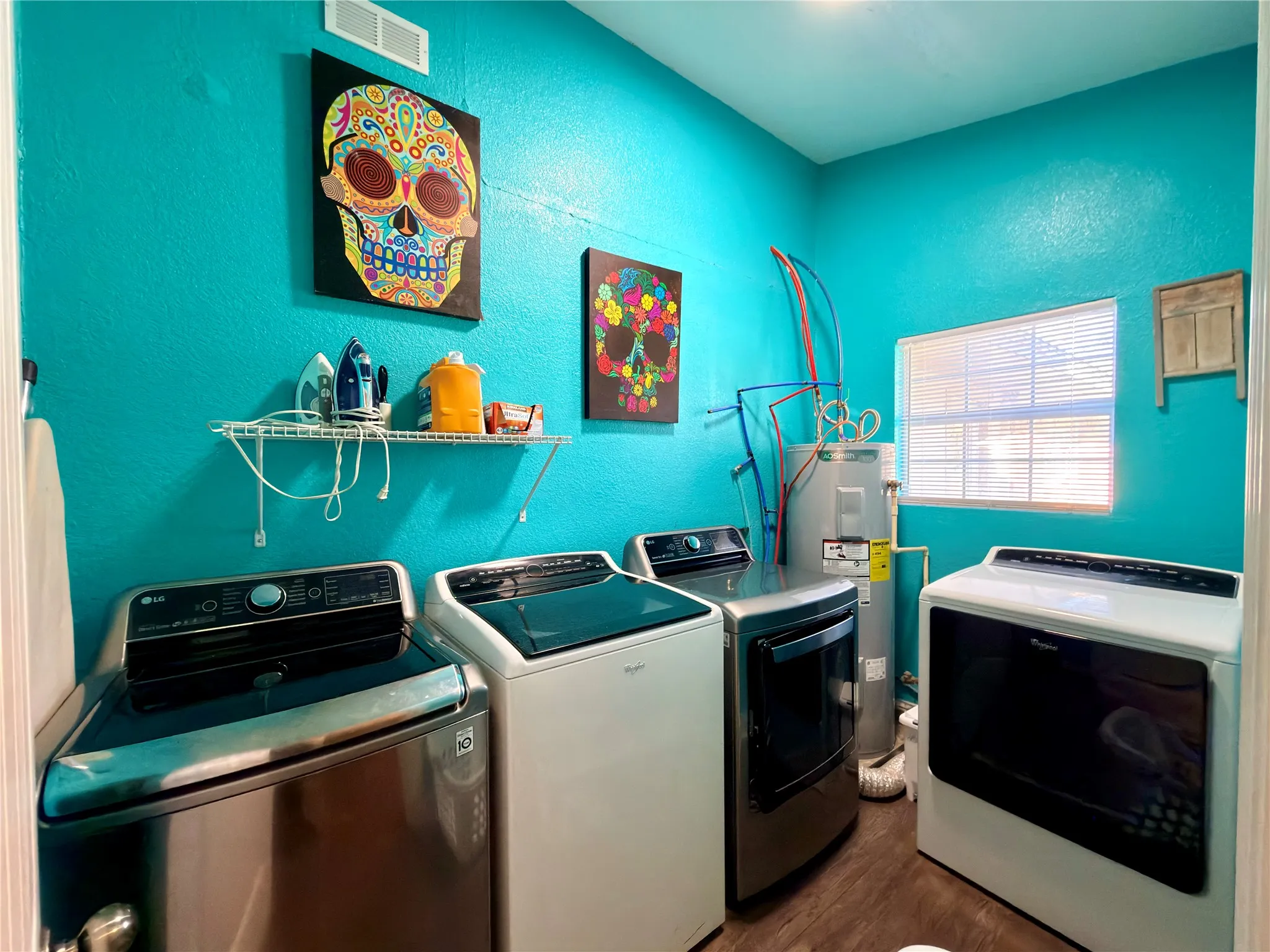 Single Family Residence For Sale in Henderson County , 29029 COUNTY ROAD 2100, Kemp, Texas 75143, 6 Bedroom, 4 Bathroom, Garage spaces, 4,340 Sqft, built in 1978, mls#21360133, Real Estate Agent in Kemp, Homes For Sale in Henderson county, Homes For Sale in Kemp, Realtor in Kemp Texas, Real Estate Brokerage Independent Realty Texas, Luminita Cordes Realtor