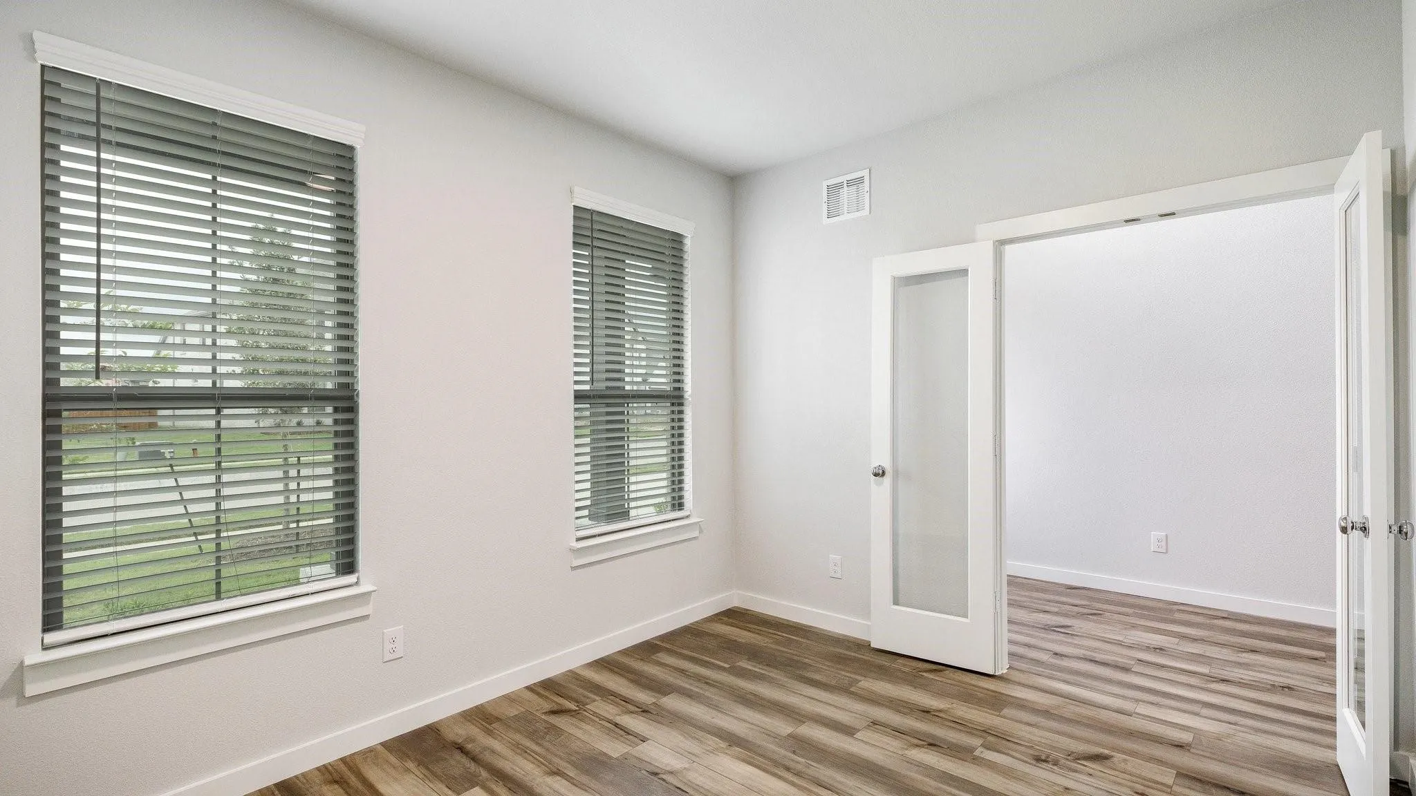 Single Family Residence For Rent in Collin County , 3815 Kenwood Drive, Princeton, Texas 75071, 5 Bedroom, 4 Bathroom, 2 Garage spaces, 3,319 Sqft, built in 2024, mls#21359306, Real Estate Agent in Princeton, Homes For Rent in Collin county, Homes For Rent in Princeton, Realtor in Princeton Texas, Real Estate Brokerage Independent Realty Texas, Luminita Cordes Realtor