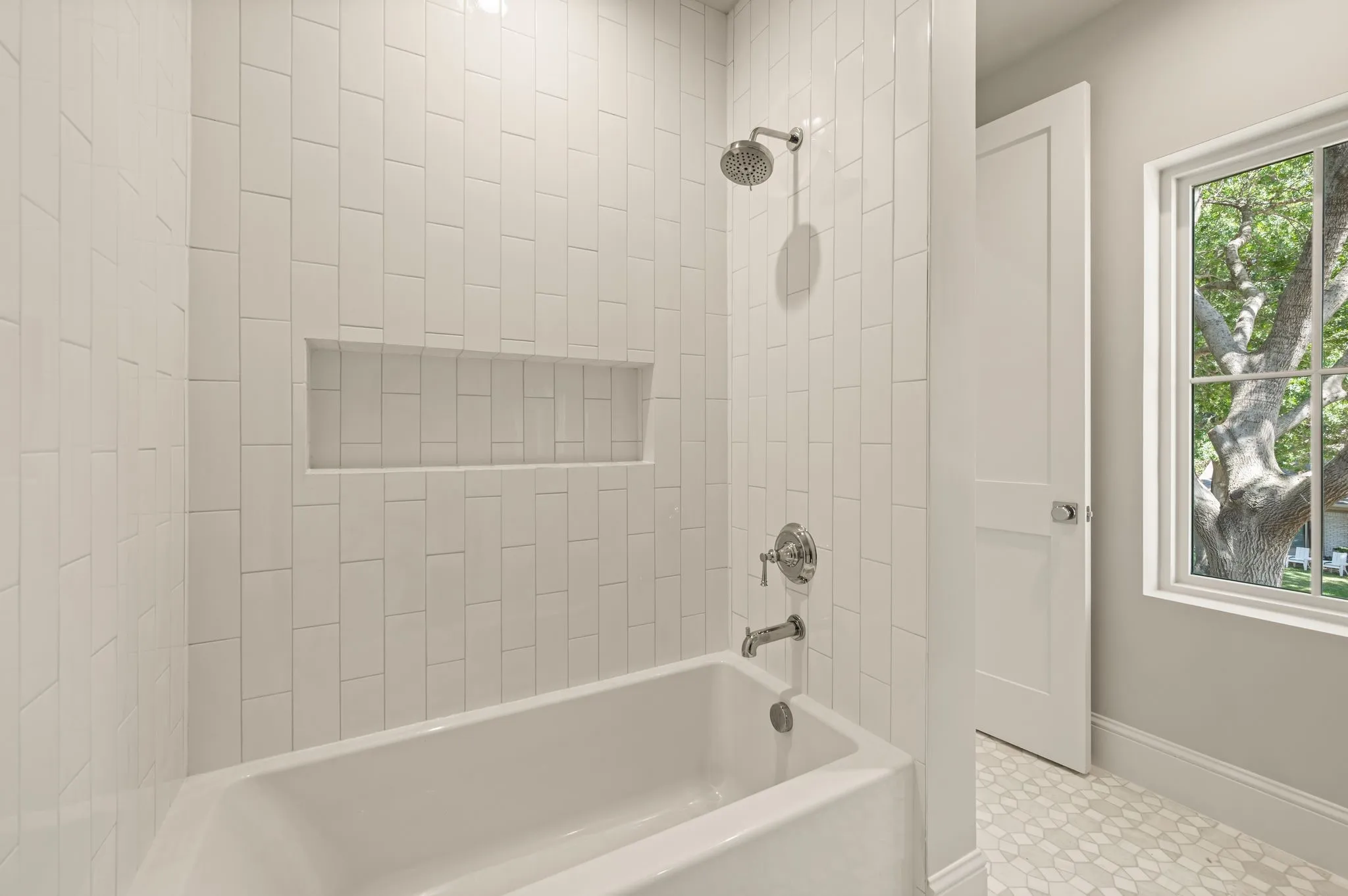 Single Family Residence For Sale in Dallas County , 2105 Flat Creek Drive, Richardson, Texas 75080, 4 Bedroom, 5 Bathroom, 2 Garage spaces, 4,286 Sqft, built in 2026, mls#21359953, Real Estate Agent in Richardson, Homes For Sale in Dallas county, Homes For Sale in Richardson, Realtor in Richardson Texas, Real Estate Brokerage Independent Realty Texas, Luminita Cordes Realtor