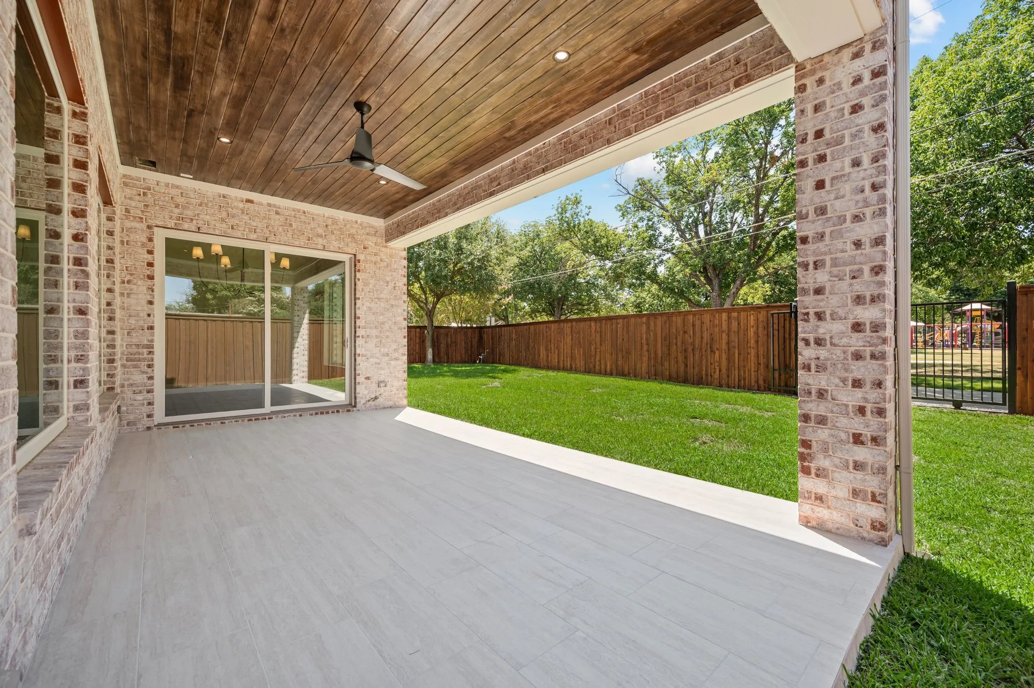 Single Family Residence For Sale in Dallas County , 2105 Flat Creek Drive, Richardson, Texas 75080, 4 Bedroom, 5 Bathroom, 2 Garage spaces, 4,286 Sqft, built in 2026, mls#21359953, Real Estate Agent in Richardson, Homes For Sale in Dallas county, Homes For Sale in Richardson, Realtor in Richardson Texas, Real Estate Brokerage Independent Realty Texas, Luminita Cordes Realtor