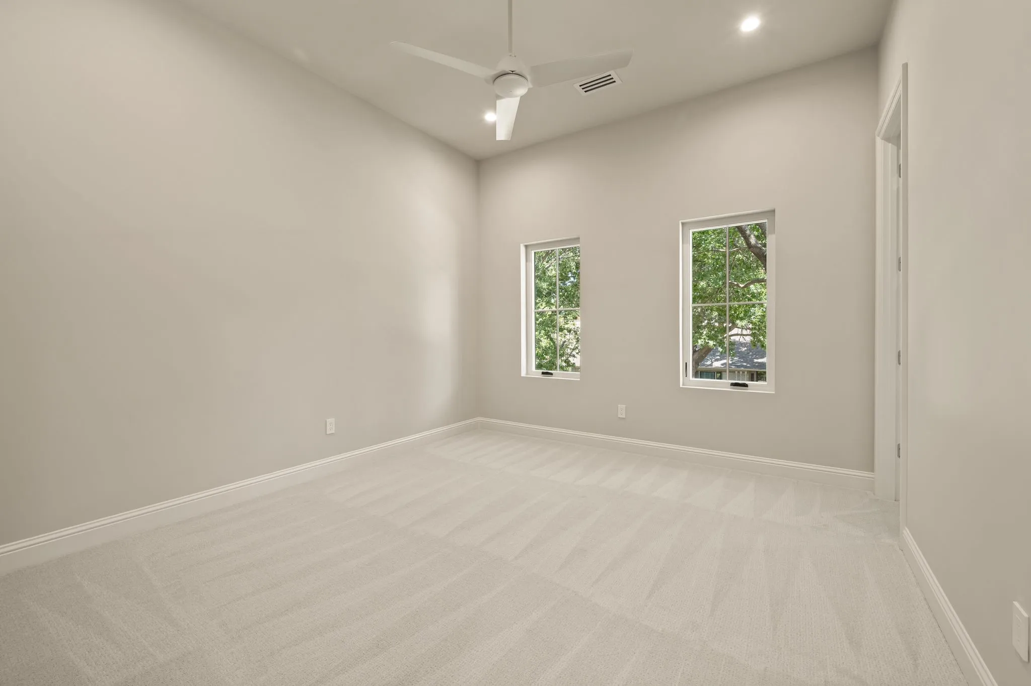 Single Family Residence For Sale in Dallas County , 2105 Flat Creek Drive, Richardson, Texas 75080, 4 Bedroom, 5 Bathroom, 2 Garage spaces, 4,286 Sqft, built in 2026, mls#21359953, Real Estate Agent in Richardson, Homes For Sale in Dallas county, Homes For Sale in Richardson, Realtor in Richardson Texas, Real Estate Brokerage Independent Realty Texas, Luminita Cordes Realtor