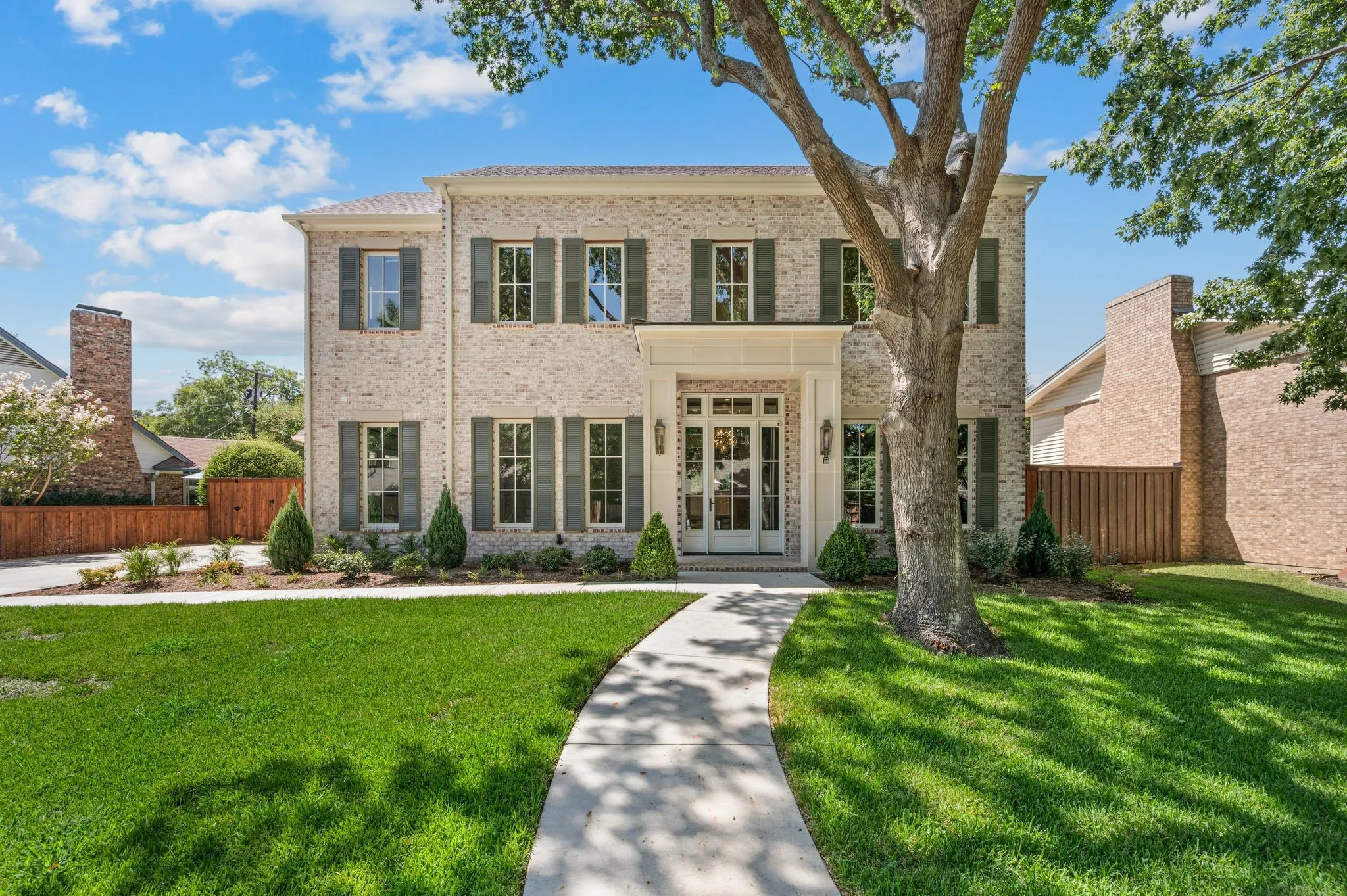 Single Family Residence For Sale in Dallas County , 2105 Flat Creek Drive, Richardson, Texas 75080, 4 Bedroom, 5 Bathroom, 2 Garage spaces, 4,286 Sqft, built in 2026, mls#21359953, Real Estate Agent in Richardson, Homes For Sale in Dallas county, Homes For Sale in Richardson, Realtor in Richardson Texas, Real Estate Brokerage Independent Realty Texas, Luminita Cordes Realtor