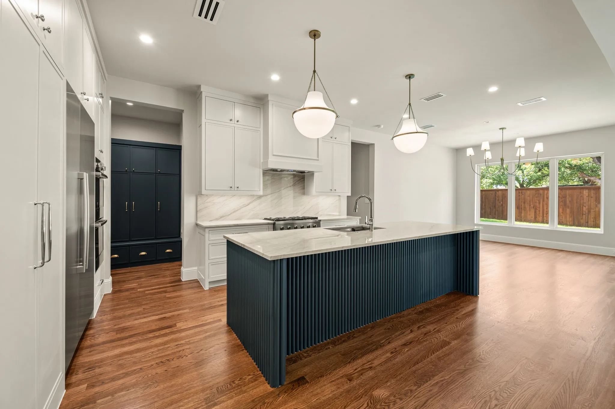 Single Family Residence For Sale in Dallas County , 2105 Flat Creek Drive, Richardson, Texas 75080, 4 Bedroom, 5 Bathroom, 2 Garage spaces, 4,286 Sqft, built in 2026, mls#21359953, Real Estate Agent in Richardson, Homes For Sale in Dallas county, Homes For Sale in Richardson, Realtor in Richardson Texas, Real Estate Brokerage Independent Realty Texas, Luminita Cordes Realtor