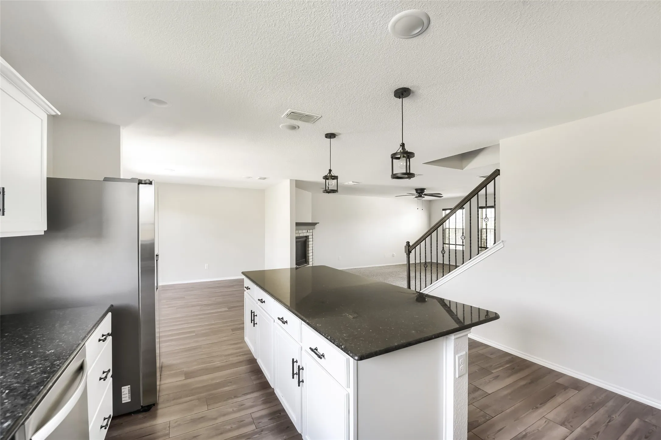 Single Family Residence For Sale in Tarrant County , 2008 Sun Star Drive, Haslet, Texas 76052, 3 Bedroom, 3 Bathroom, 2 Garage spaces, 2,274 Sqft, built in 2021, mls#21358026, Real Estate Agent in Haslet, Homes For Sale in Tarrant county, Homes For Sale in Haslet, Realtor in Haslet Texas, Real Estate Brokerage Independent Realty Texas, Luminita Cordes Realtor