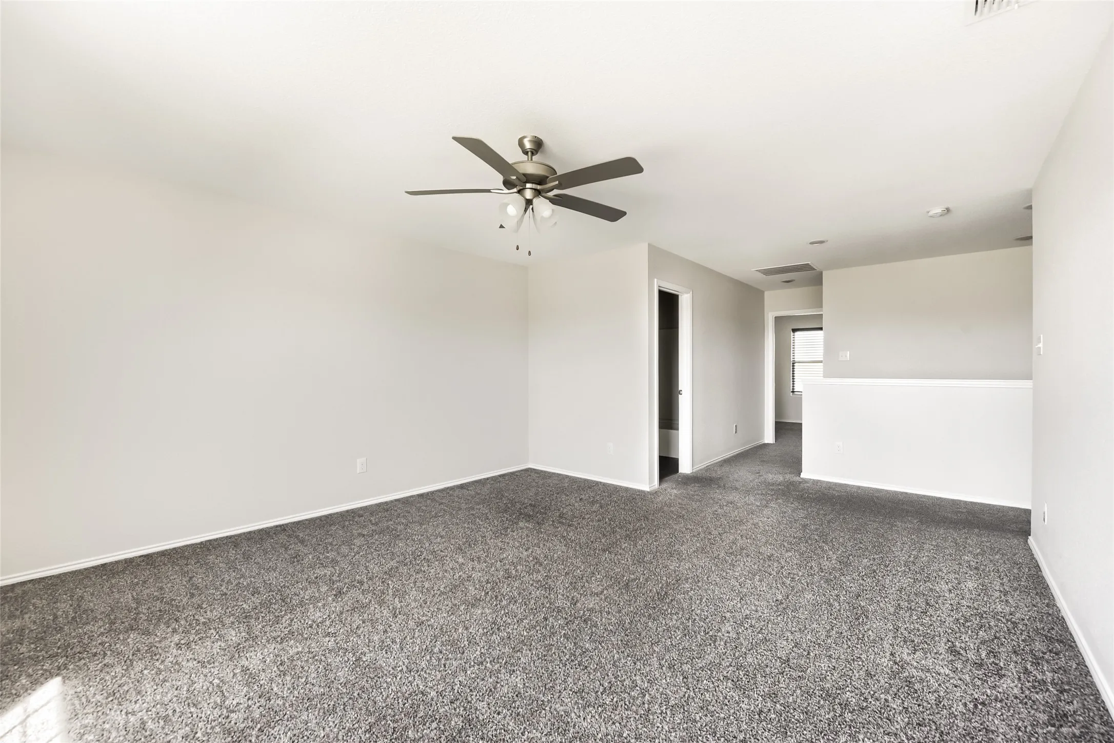 Single Family Residence For Sale in Tarrant County , 2008 Sun Star Drive, Haslet, Texas 76052, 3 Bedroom, 3 Bathroom, 2 Garage spaces, 2,274 Sqft, built in 2021, mls#21358026, Real Estate Agent in Haslet, Homes For Sale in Tarrant county, Homes For Sale in Haslet, Realtor in Haslet Texas, Real Estate Brokerage Independent Realty Texas, Luminita Cordes Realtor