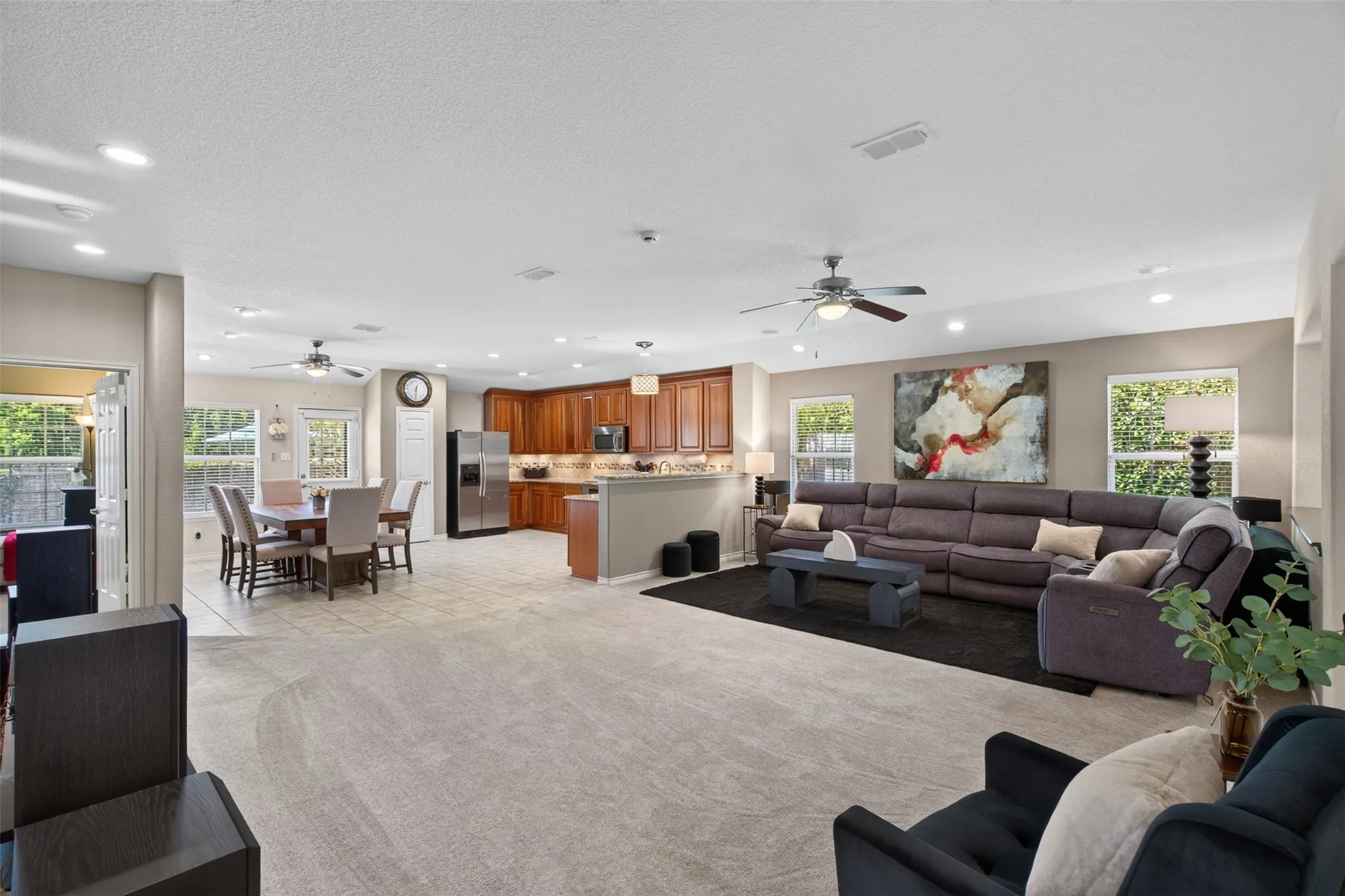 Single Family Residence For Sale in Dallas County , 2151 Van Zandt Drive, Grand Prairie, Texas 75052, 3 Bedroom, 2 Bathroom, 2 Garage spaces, 2,002 Sqft, built in 2006, mls#21357859, Real Estate Agent in Grand Prairie, Homes For Sale in Dallas county, Homes For Sale in Grand Prairie, Realtor in Grand Prairie Texas, Real Estate Brokerage Independent Realty Texas, Luminita Cordes Realtor