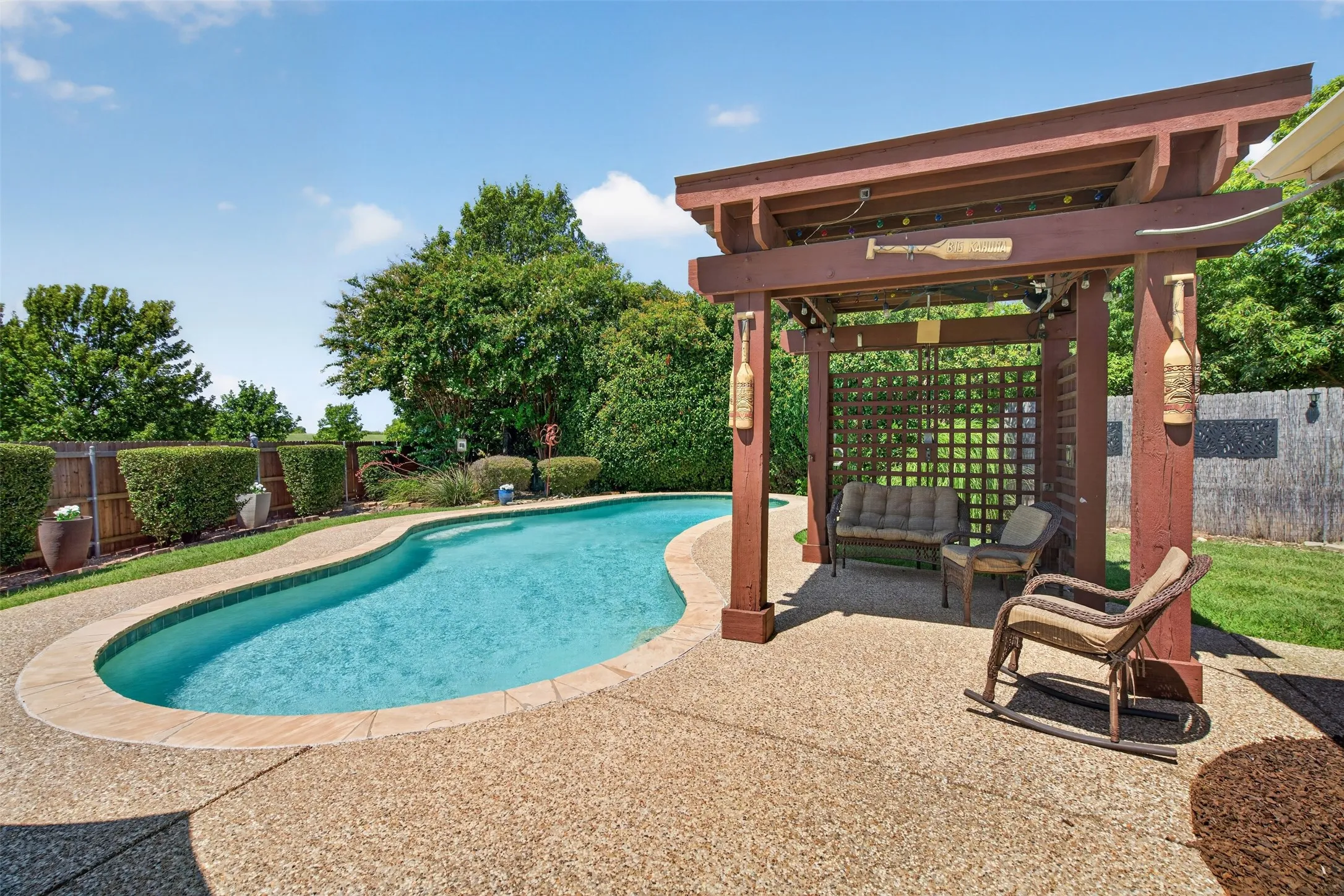 Single Family Residence For Sale in Dallas County , 2151 Van Zandt Drive, Grand Prairie, Texas 75052, 3 Bedroom, 2 Bathroom, 2 Garage spaces, 2,002 Sqft, built in 2006, mls#21357859, Real Estate Agent in Grand Prairie, Homes For Sale in Dallas county, Homes For Sale in Grand Prairie, Realtor in Grand Prairie Texas, Real Estate Brokerage Independent Realty Texas, Luminita Cordes Realtor