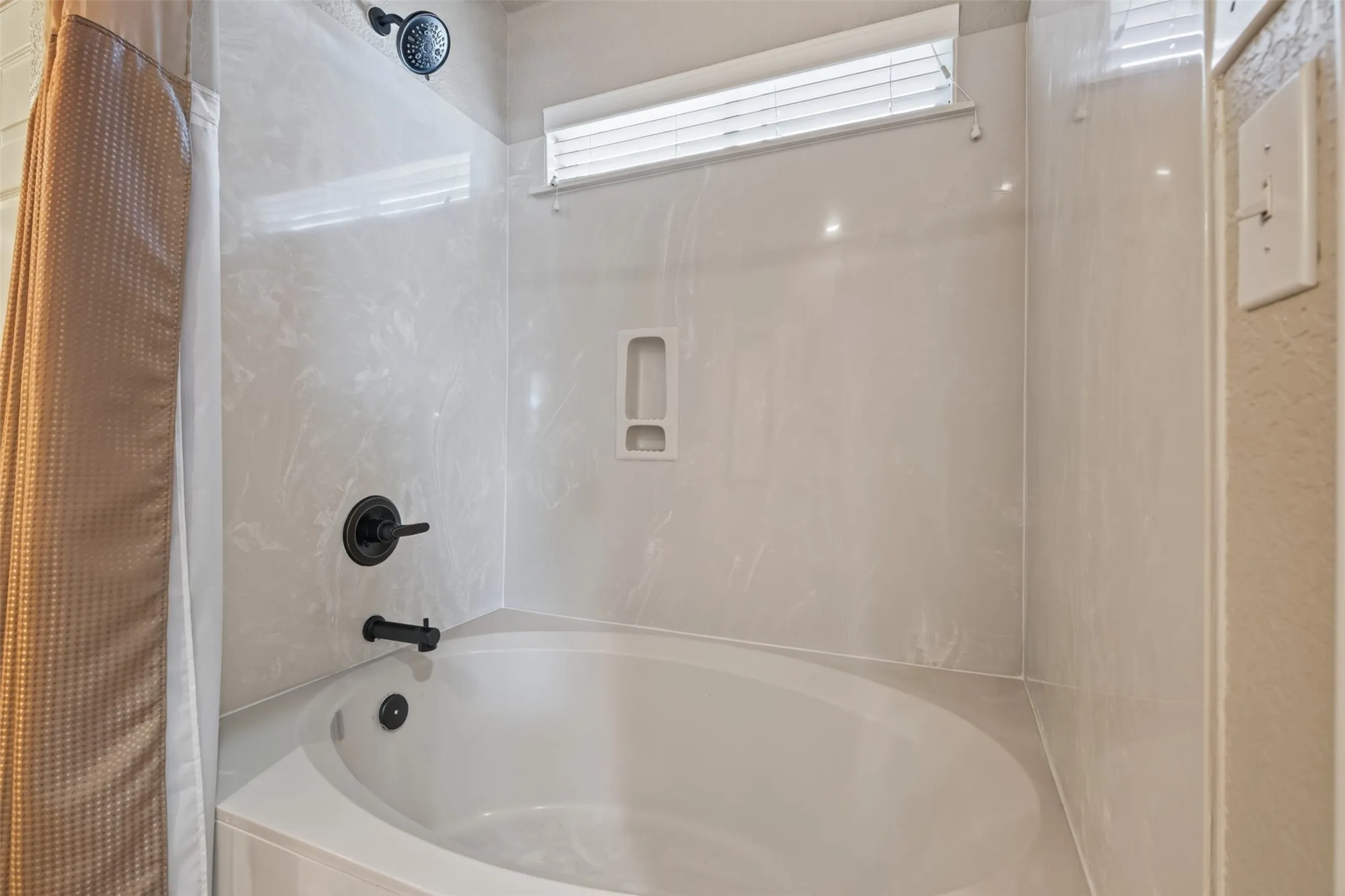 Single Family Residence For Sale in Dallas County , 2151 Van Zandt Drive, Grand Prairie, Texas 75052, 3 Bedroom, 2 Bathroom, 2 Garage spaces, 2,002 Sqft, built in 2006, mls#21357859, Real Estate Agent in Grand Prairie, Homes For Sale in Dallas county, Homes For Sale in Grand Prairie, Realtor in Grand Prairie Texas, Real Estate Brokerage Independent Realty Texas, Luminita Cordes Realtor