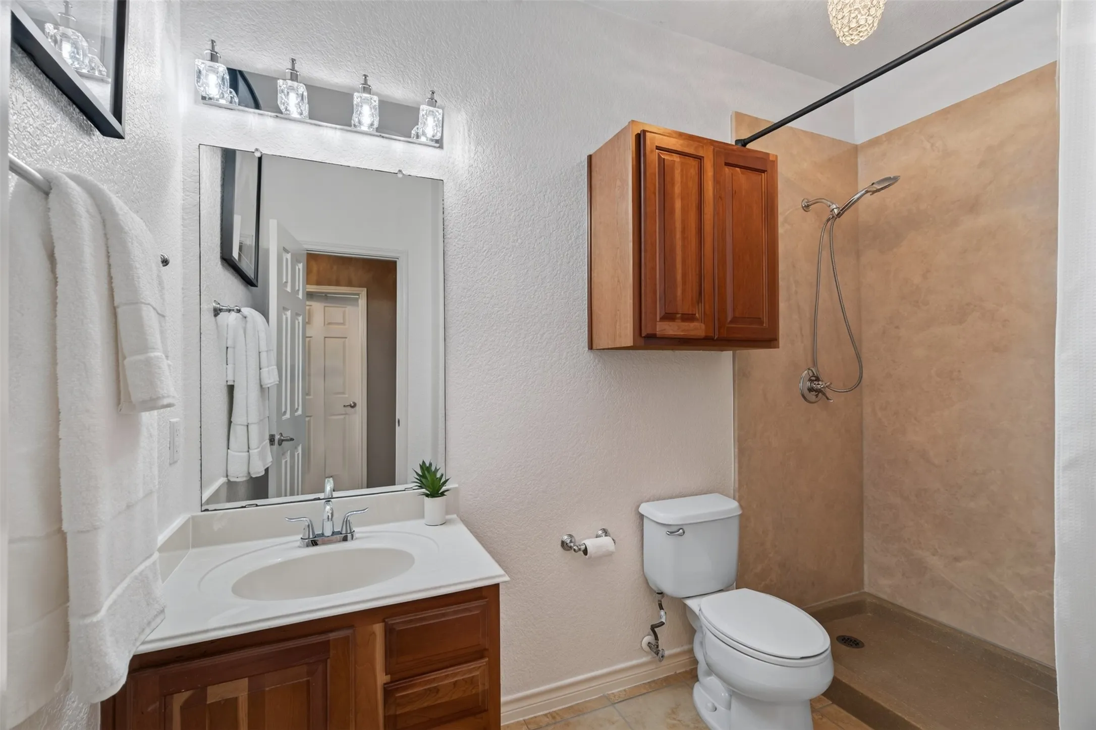 Single Family Residence For Sale in Dallas County , 2151 Van Zandt Drive, Grand Prairie, Texas 75052, 3 Bedroom, 2 Bathroom, 2 Garage spaces, 2,002 Sqft, built in 2006, mls#21357859, Real Estate Agent in Grand Prairie, Homes For Sale in Dallas county, Homes For Sale in Grand Prairie, Realtor in Grand Prairie Texas, Real Estate Brokerage Independent Realty Texas, Luminita Cordes Realtor