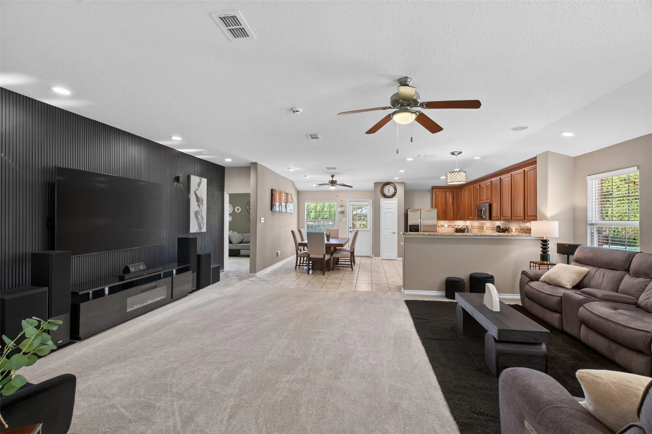 Single Family Residence For Sale in Dallas County , 2151 Van Zandt Drive, Grand Prairie, Texas 75052, 3 Bedroom, 2 Bathroom, 2 Garage spaces, 2,002 Sqft, built in 2006, mls#21357859, Real Estate Agent in Grand Prairie, Homes For Sale in Dallas county, Homes For Sale in Grand Prairie, Realtor in Grand Prairie Texas, Real Estate Brokerage Independent Realty Texas, Luminita Cordes Realtor