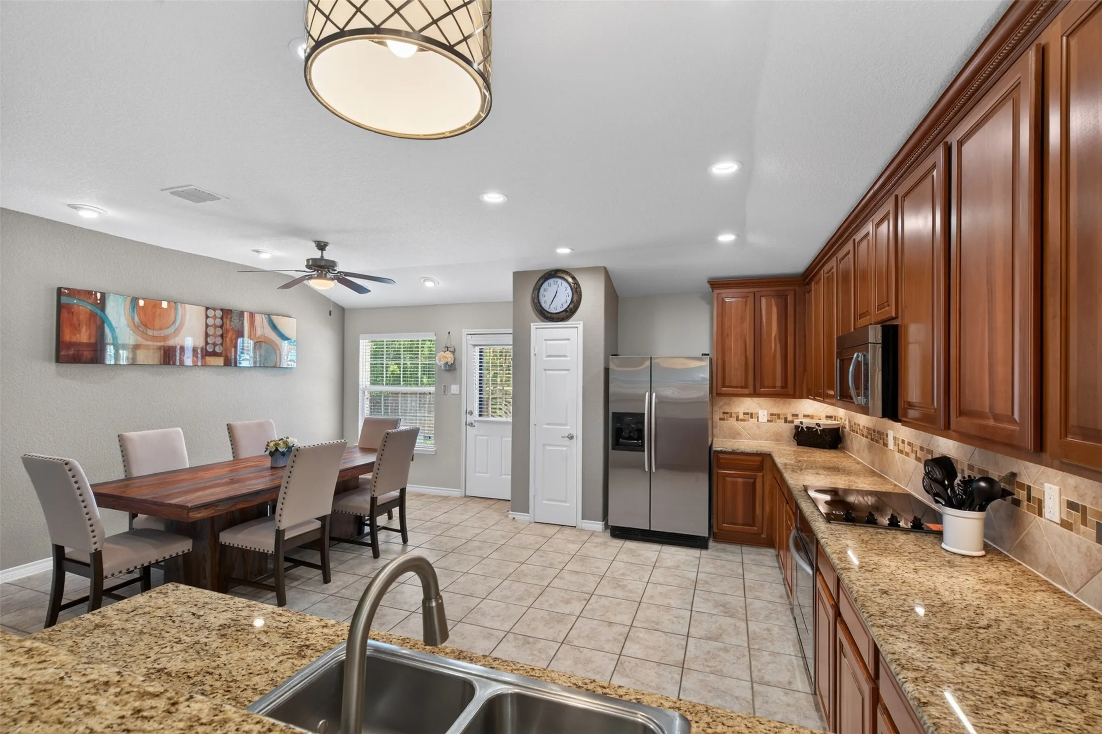 Single Family Residence For Sale in Dallas County , 2151 Van Zandt Drive, Grand Prairie, Texas 75052, 3 Bedroom, 2 Bathroom, 2 Garage spaces, 2,002 Sqft, built in 2006, mls#21357859, Real Estate Agent in Grand Prairie, Homes For Sale in Dallas county, Homes For Sale in Grand Prairie, Realtor in Grand Prairie Texas, Real Estate Brokerage Independent Realty Texas, Luminita Cordes Realtor