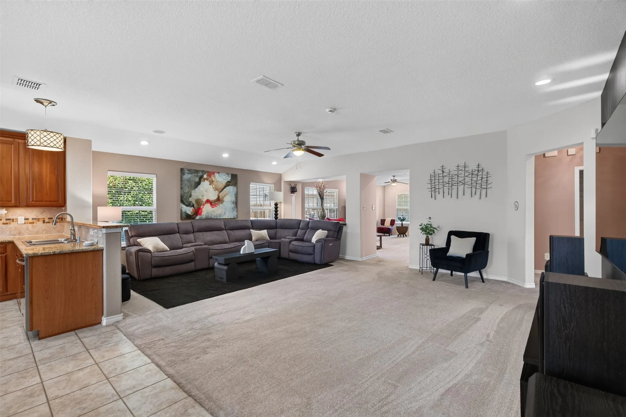 Single Family Residence For Sale in Dallas County , 2151 Van Zandt Drive, Grand Prairie, Texas 75052, 3 Bedroom, 2 Bathroom, 2 Garage spaces, 2,002 Sqft, built in 2006, mls#21357859, Real Estate Agent in Grand Prairie, Homes For Sale in Dallas county, Homes For Sale in Grand Prairie, Realtor in Grand Prairie Texas, Real Estate Brokerage Independent Realty Texas, Luminita Cordes Realtor