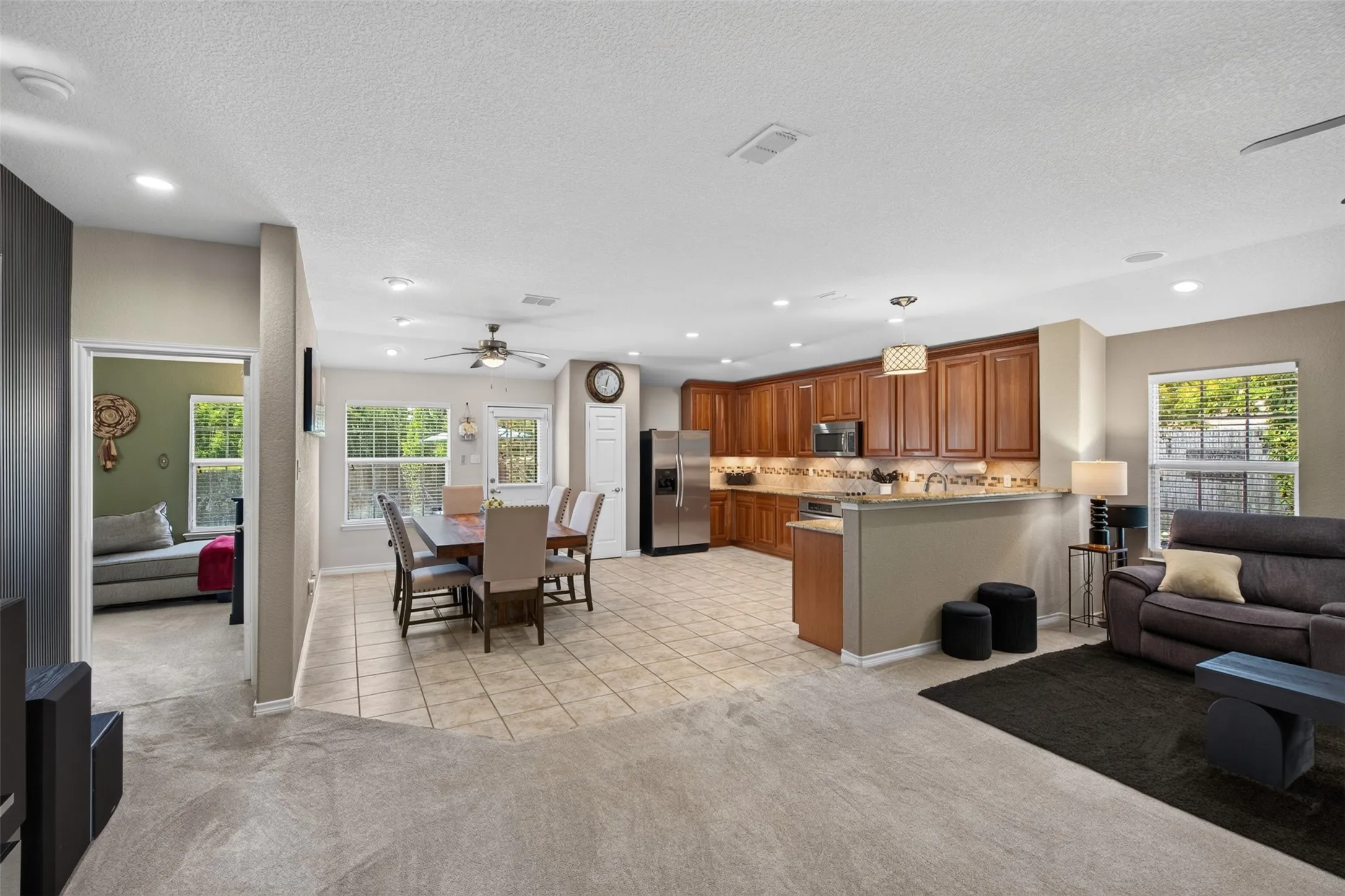 Single Family Residence For Sale in Dallas County , 2151 Van Zandt Drive, Grand Prairie, Texas 75052, 3 Bedroom, 2 Bathroom, 2 Garage spaces, 2,002 Sqft, built in 2006, mls#21357859, Real Estate Agent in Grand Prairie, Homes For Sale in Dallas county, Homes For Sale in Grand Prairie, Realtor in Grand Prairie Texas, Real Estate Brokerage Independent Realty Texas, Luminita Cordes Realtor
