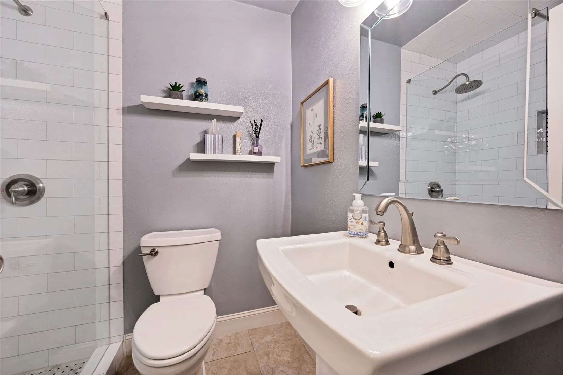 Single Family Residence For Sale in Dallas County , 3959 Goodfellow Drive, Dallas, Texas 75229, 4 Bedroom, 3 Bathroom, 2 Garage spaces, 2,494 Sqft, built in 1969, mls#21359022, Real Estate Agent in Dallas, Homes For Sale in Dallas county, Homes For Sale in Dallas, Realtor in Dallas Texas, Real Estate Brokerage Independent Realty Texas, Luminita Cordes Realtor
